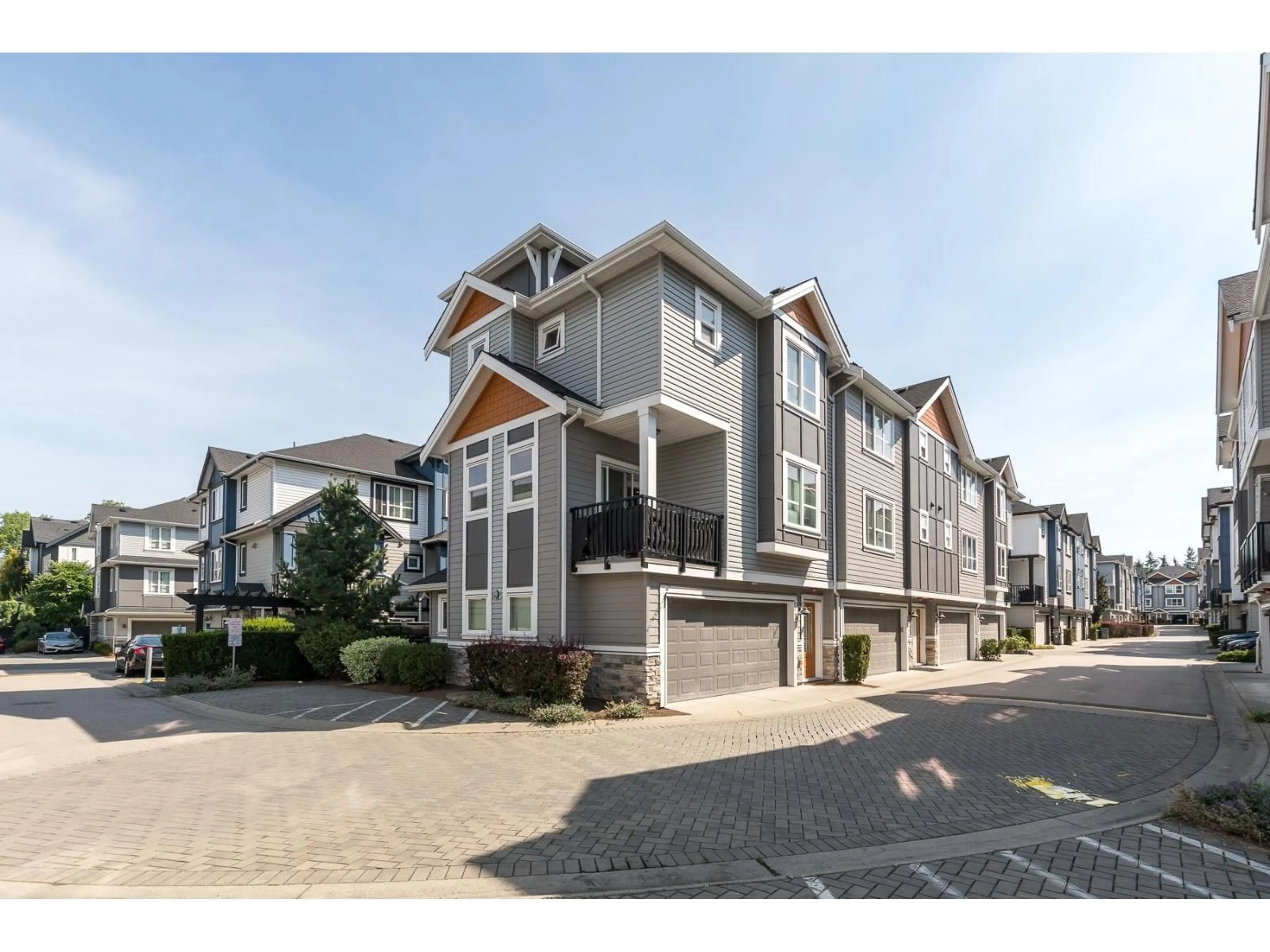 A pic from outside/outdoor area/front of a property/back of a property/a pic from drone, street for 37 - 20856 76, Langley British Columbia V2Y0S7