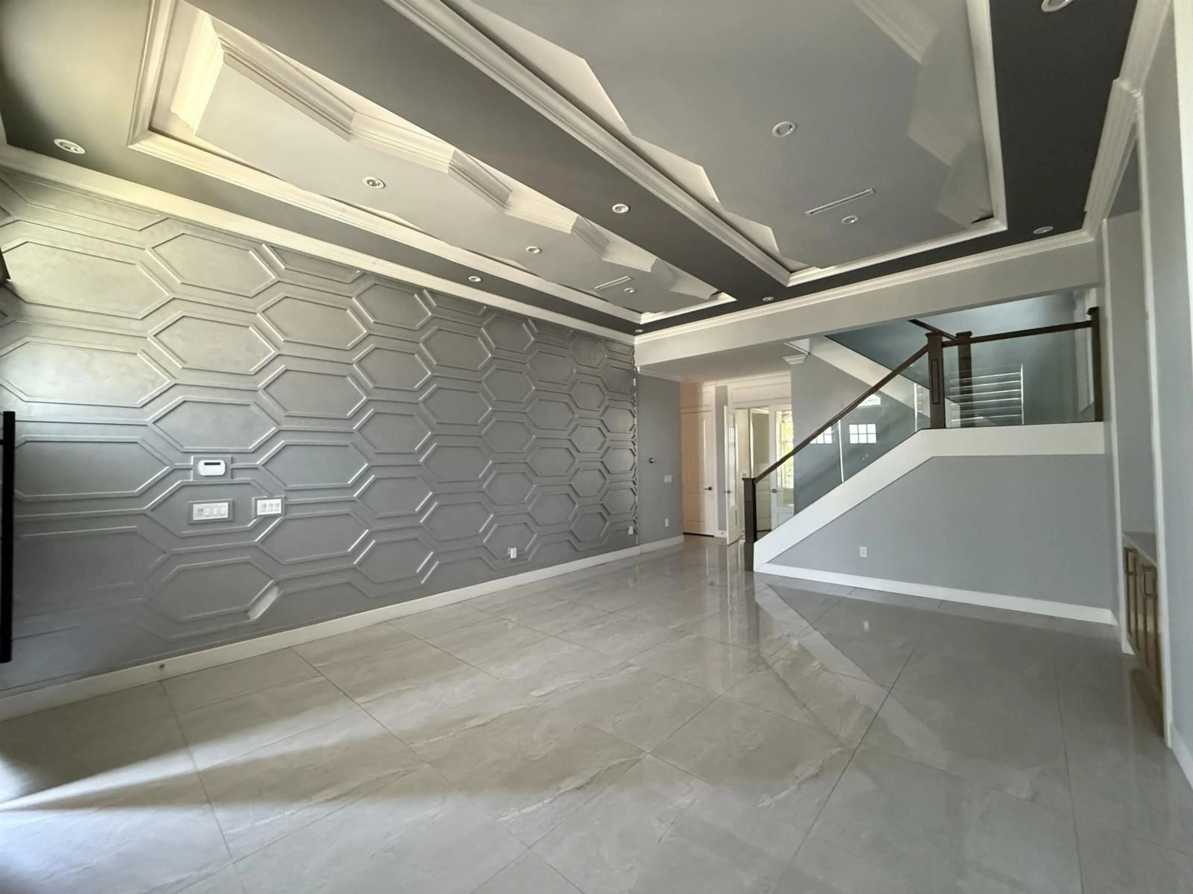 Indoor foyer for 12711 104A, Surrey British Columbia V3V6C1