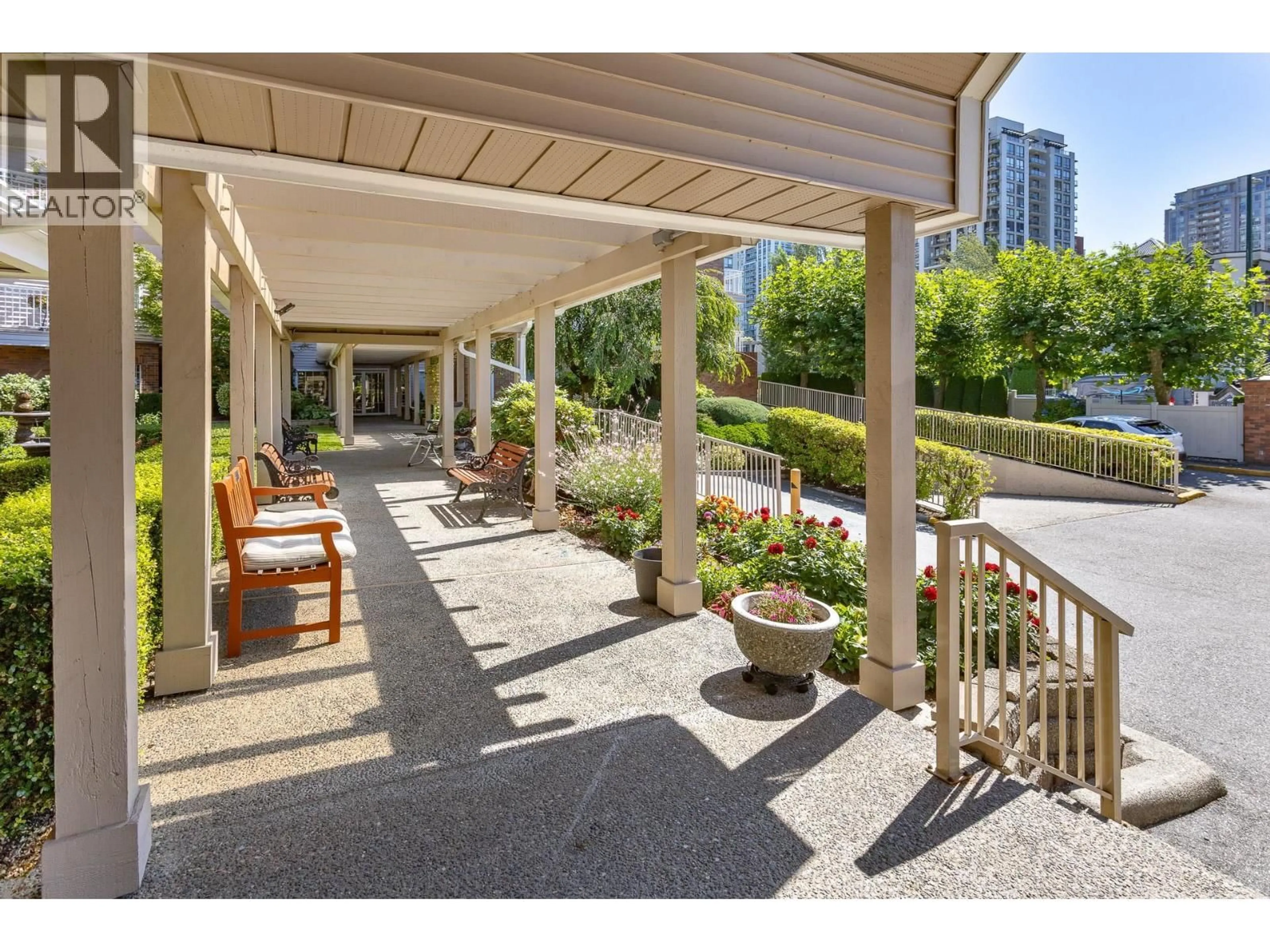 Patio, unknown for 403 - 2973 BURLINGTON DRIVE, Coquitlam British Columbia V3B6X1