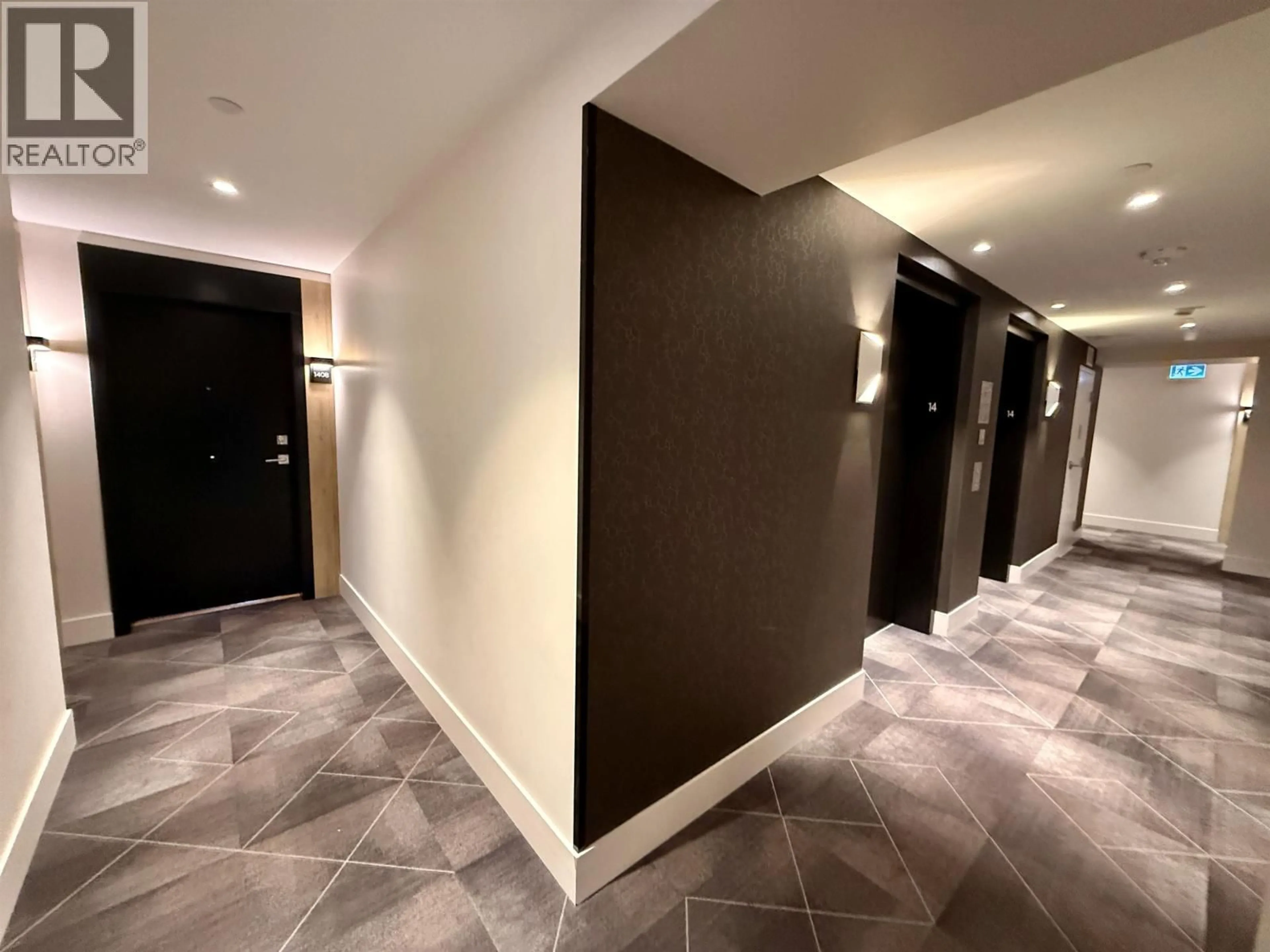Indoor foyer for 1408 - 1401 HUNTER STREET, North Vancouver British Columbia V7J0E2
