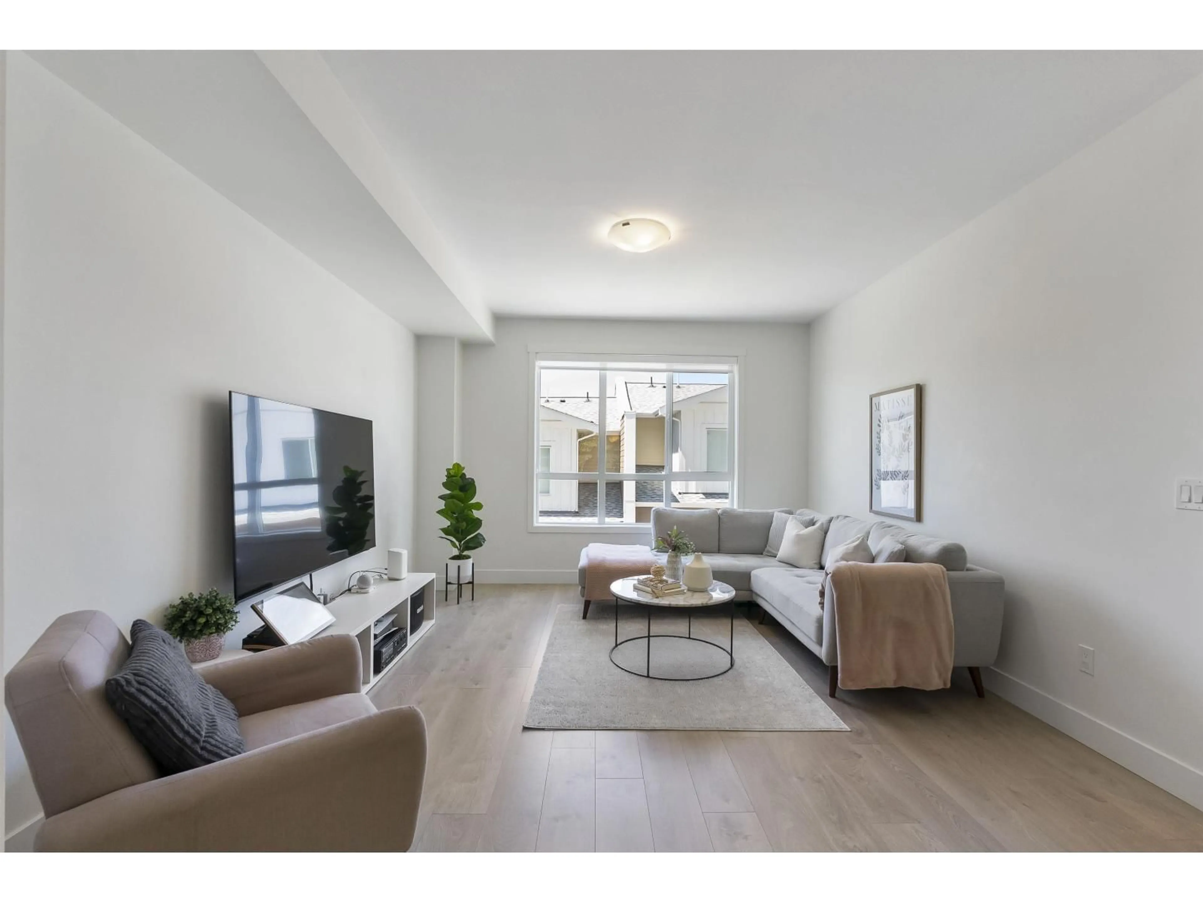 Living room with furniture, unknown for 123 - 16561 17A, Surrey British Columbia V3Z1J3
