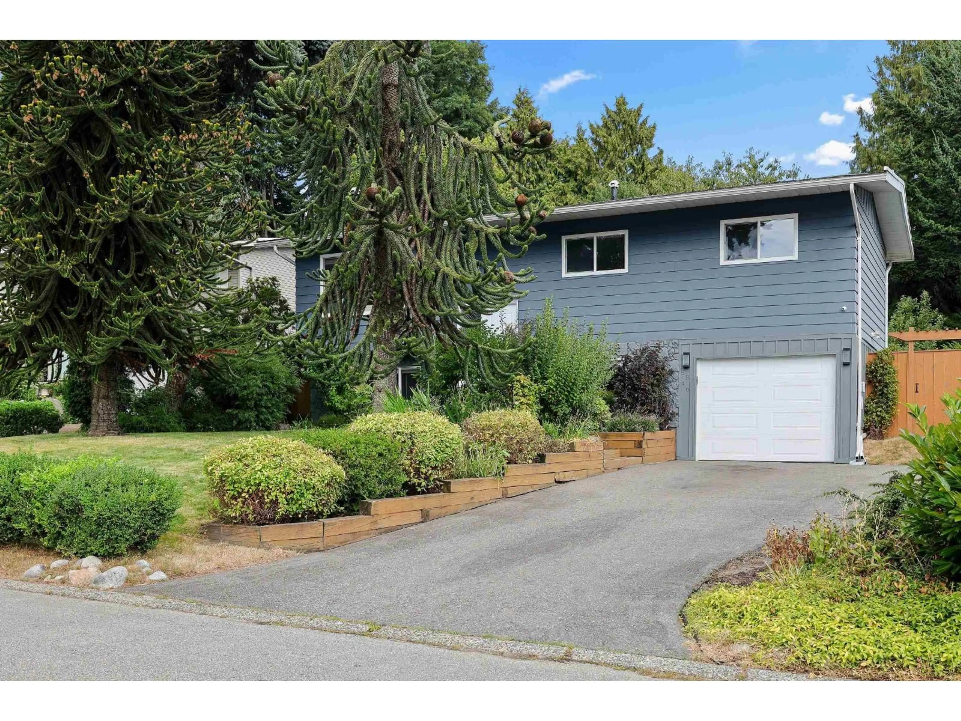 Home with vinyl exterior material, street for 5846 179A, Surrey British Columbia V3S4K3