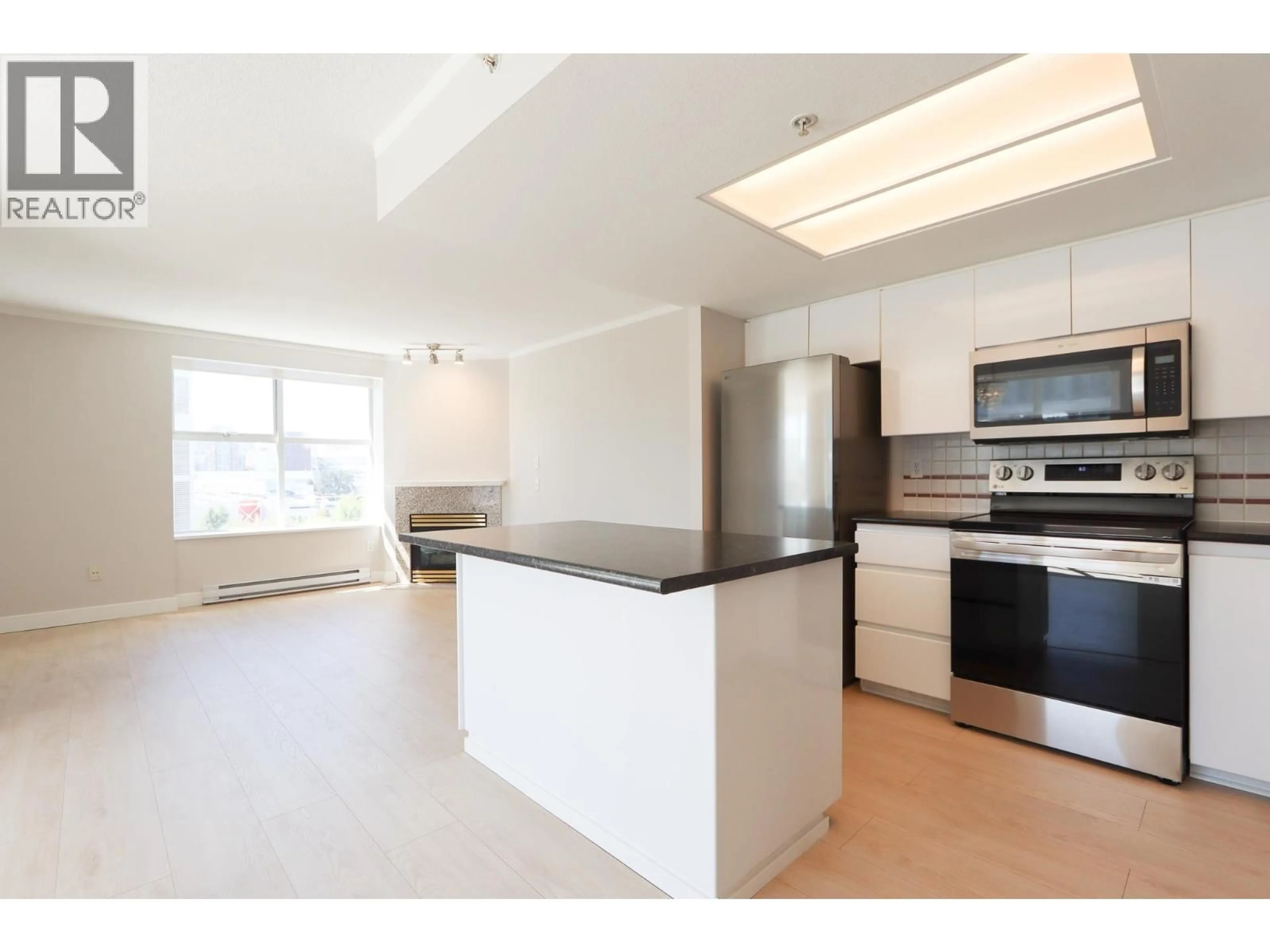 Open concept kitchen, unknown for 605 - 1255 MAIN STREET, Vancouver British Columbia V6A4G5
