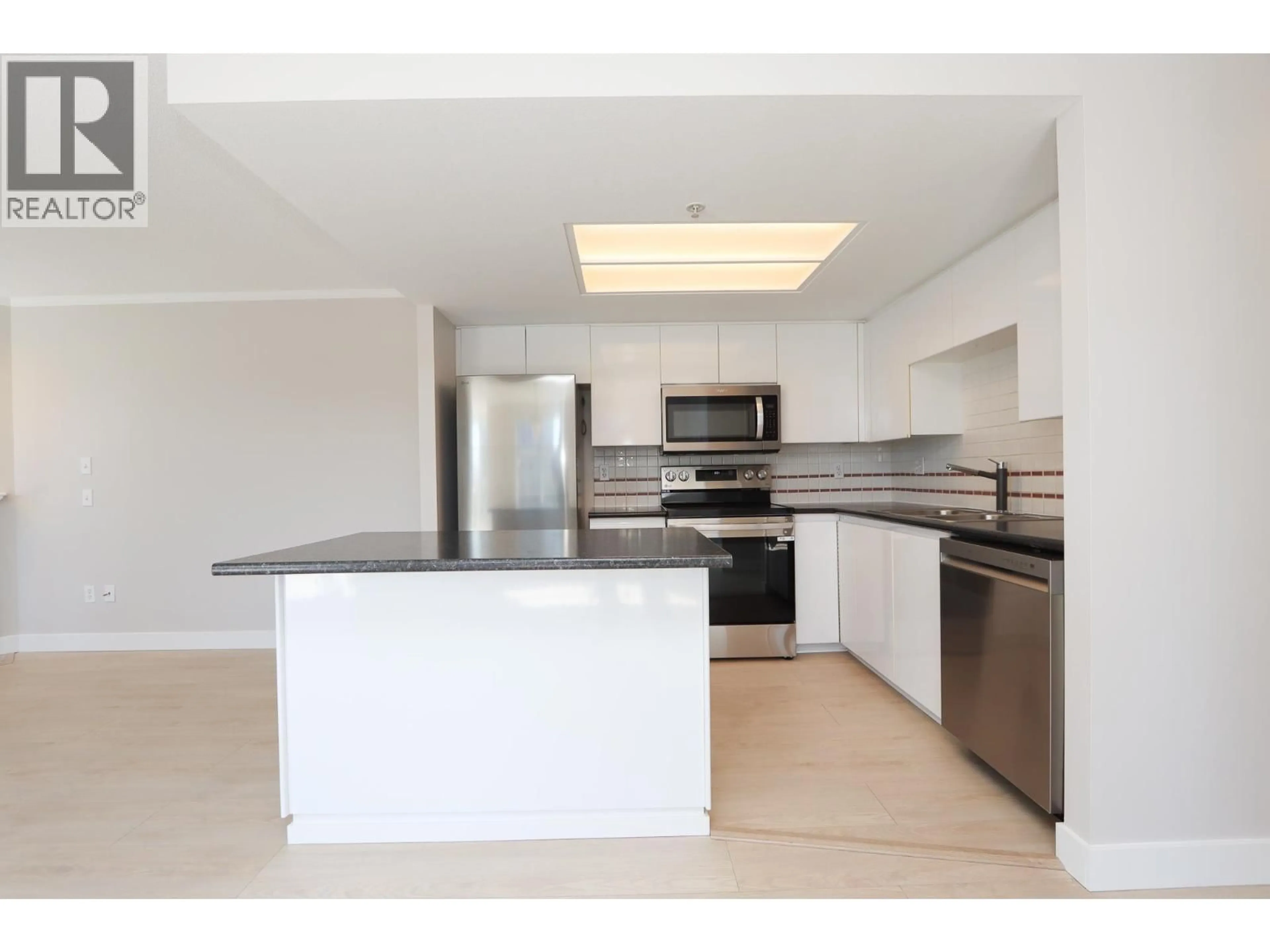 Unknown for 605 - 1255 MAIN STREET, Vancouver British Columbia V6A4G5