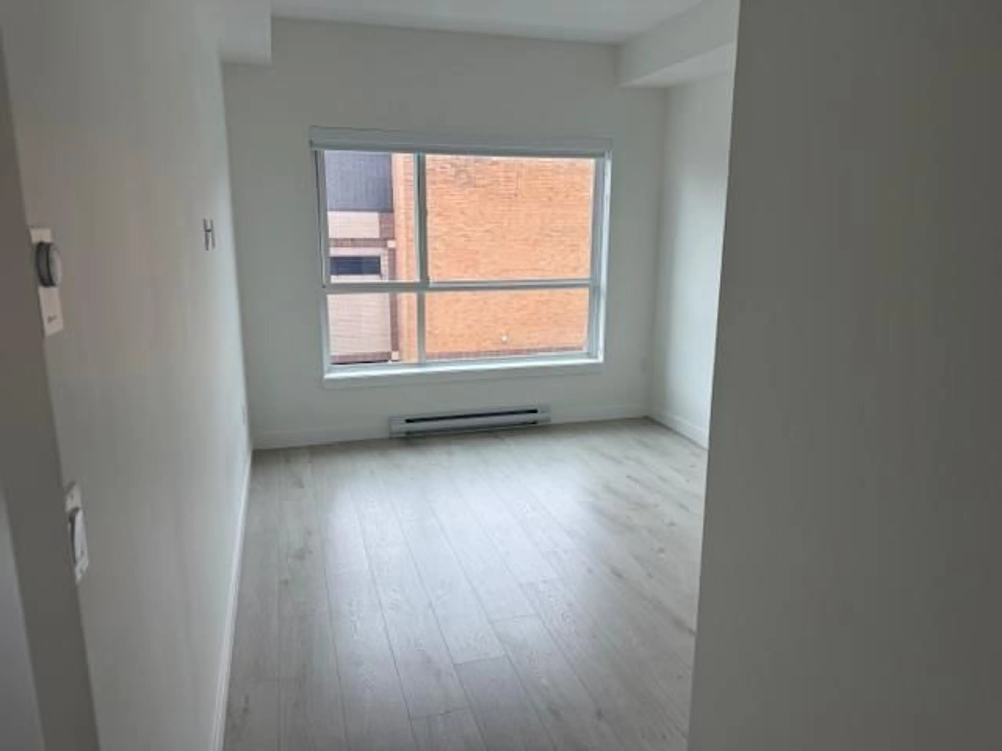 A pic of a room for 403 - 14225 103A, Surrey British Columbia V3T0T4