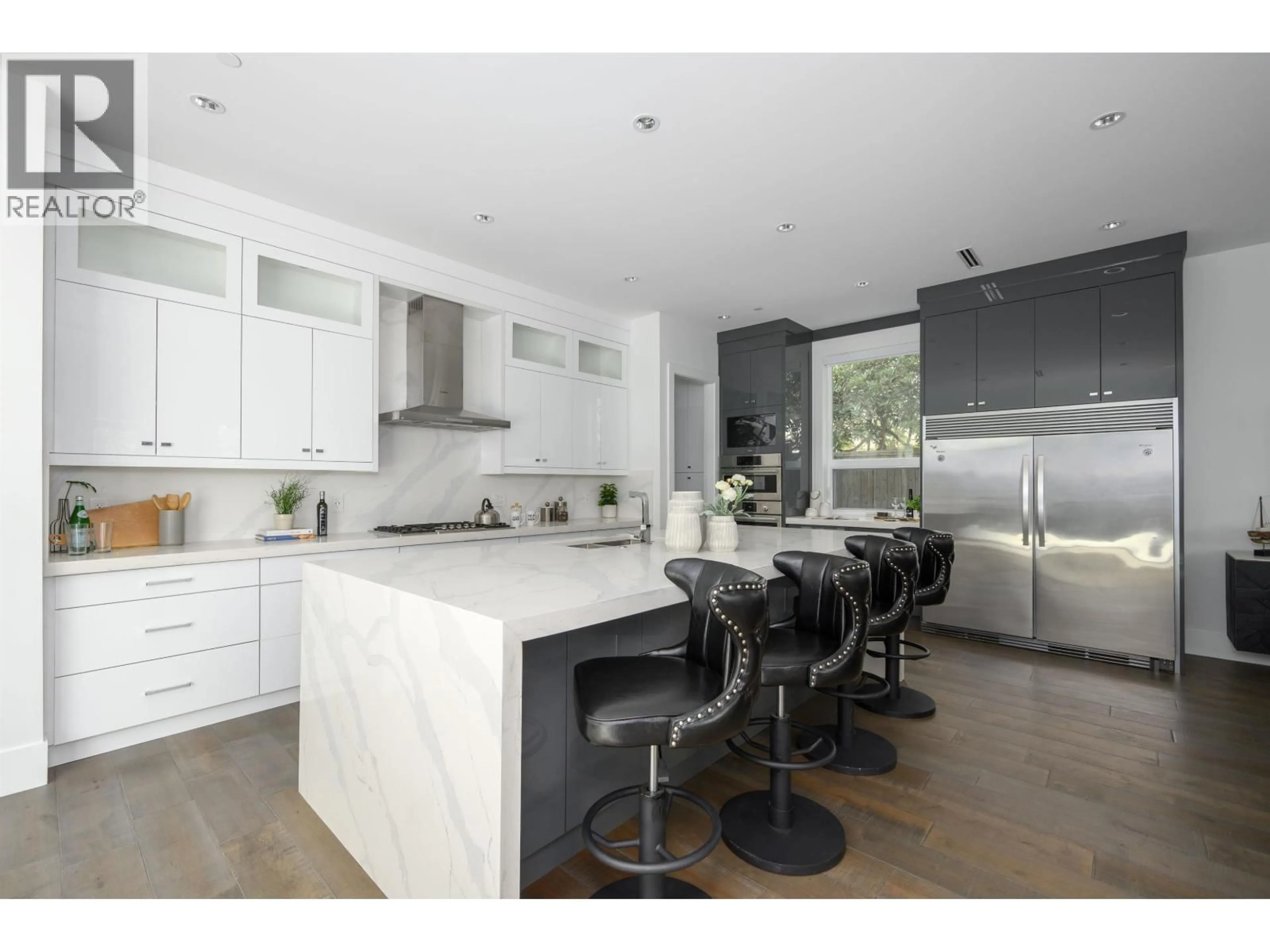 Contemporary kitchen, unknown for 5477 15B AVENUE, Delta British Columbia V4M2G8