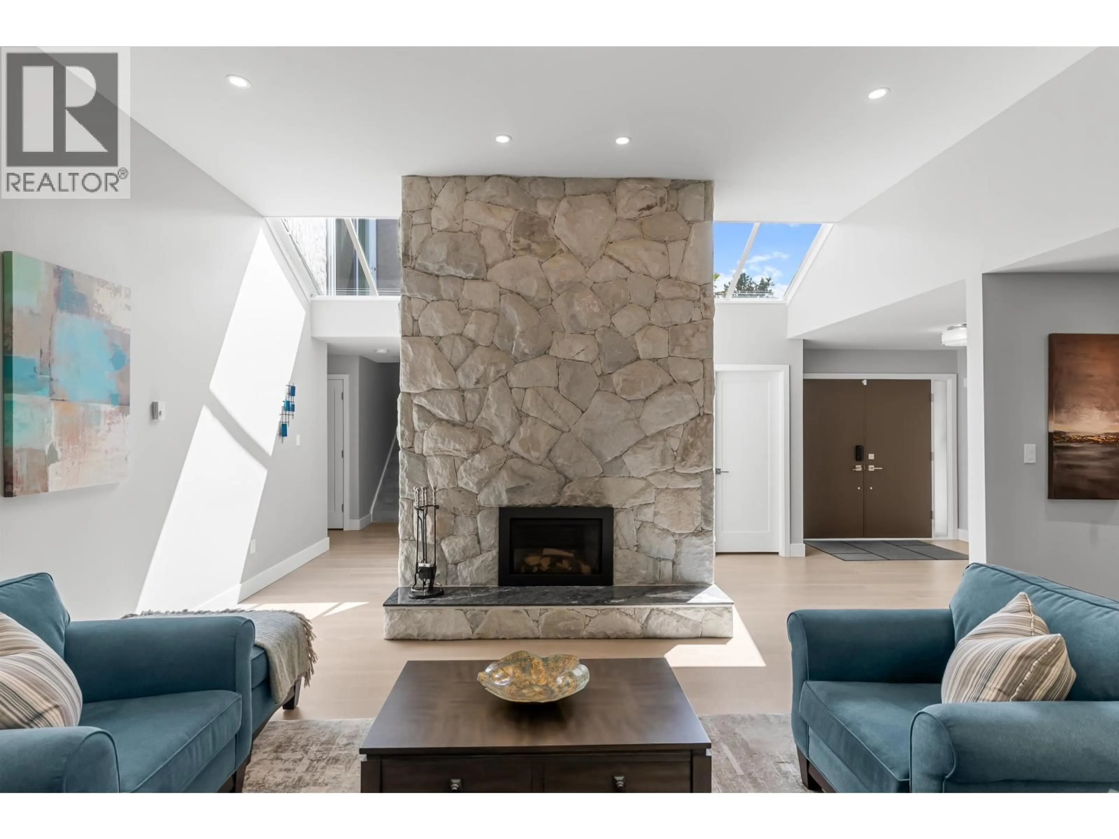Unknown for 5279 3A AVENUE, Delta British Columbia V4M1G1