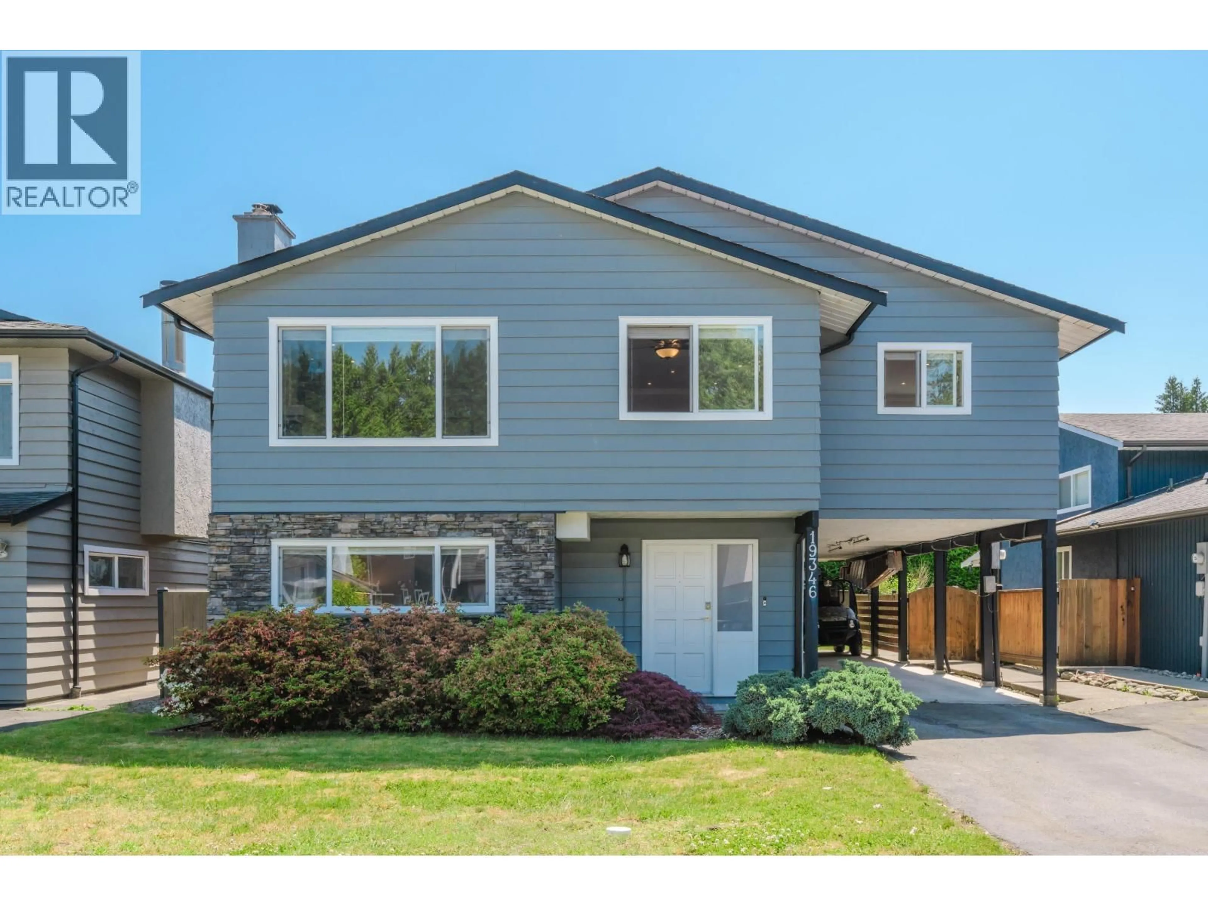 Home with vinyl exterior material, street for 19346 121B AVENUE, Pitt Meadows British Columbia V3Y1J4