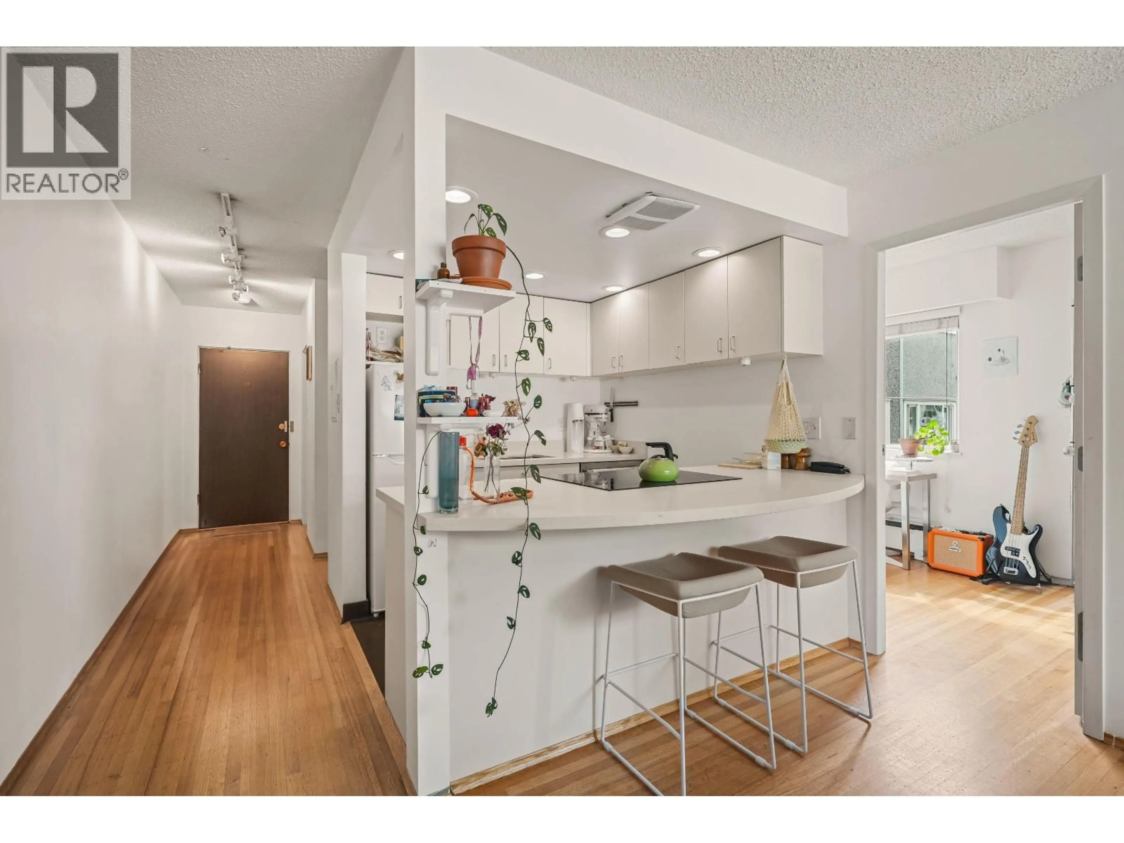 Open concept kitchen, unknown for 2 - 1235 10TH AVENUE, Vancouver British Columbia V6H1J5