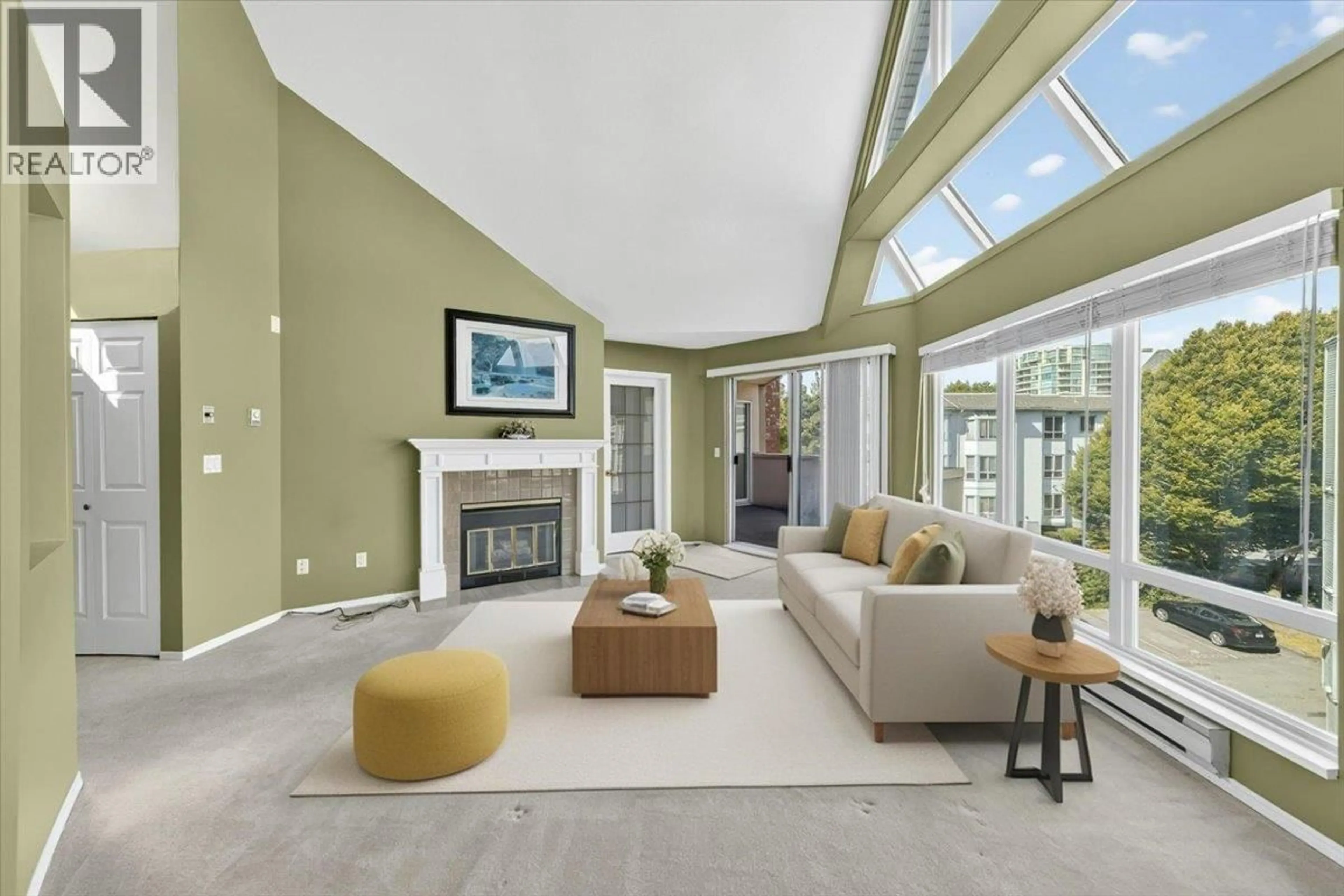 Living room with furniture, unknown for 358 - 8611 ACKROYD ROAD, Richmond British Columbia V6X3P4