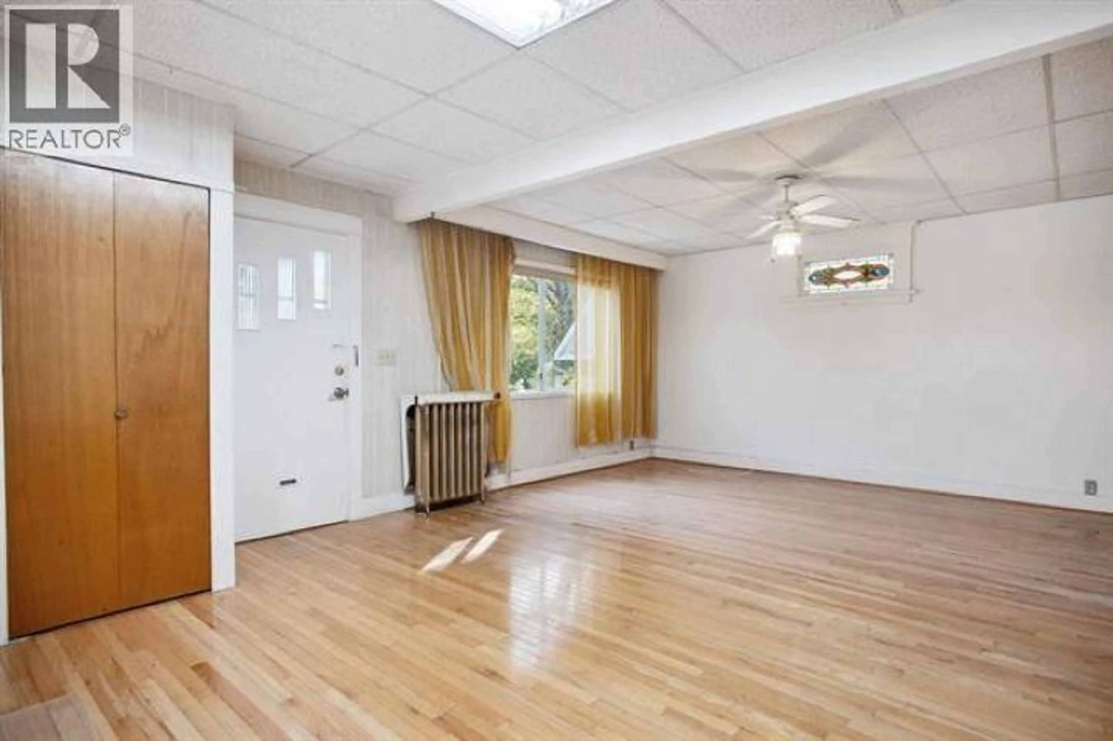 A pic of a room for 45 15TH AVENUE, Vancouver British Columbia V5Y1X7