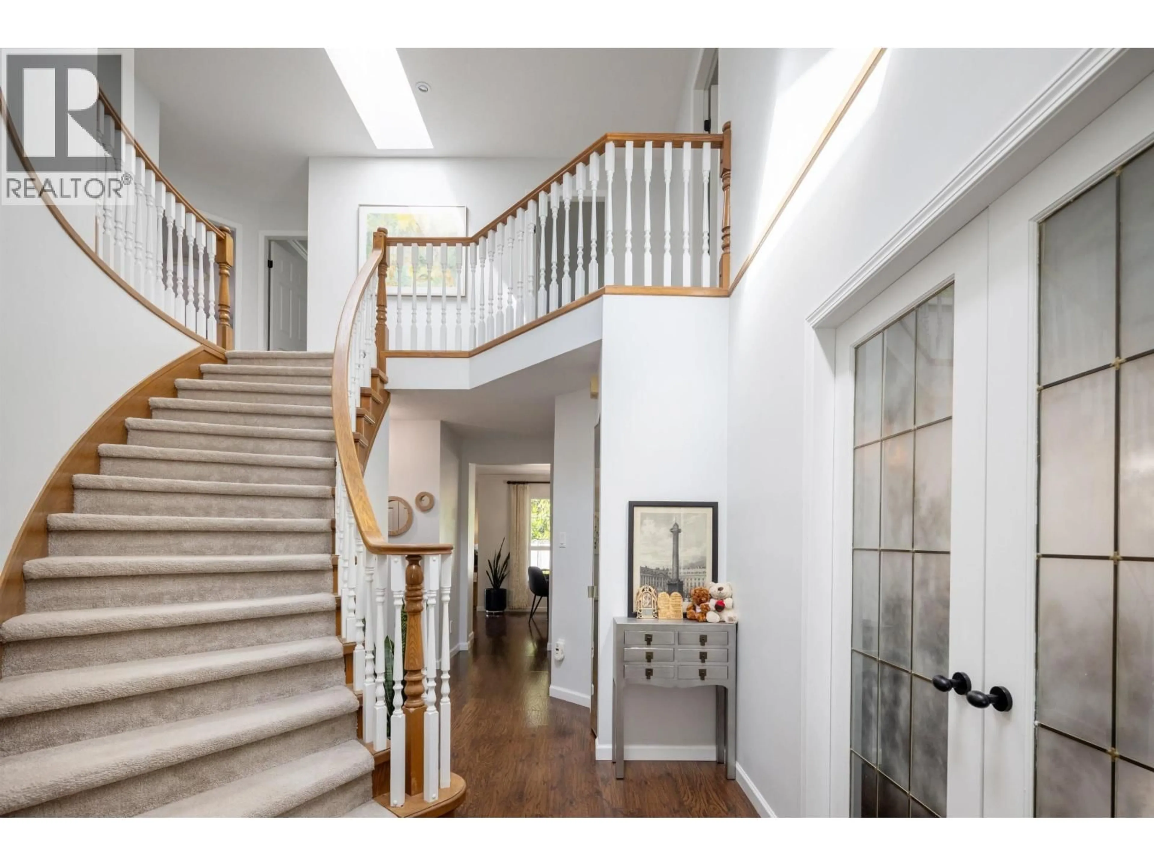 Indoor foyer for 4431 50A STREET, Delta British Columbia V4K4M2