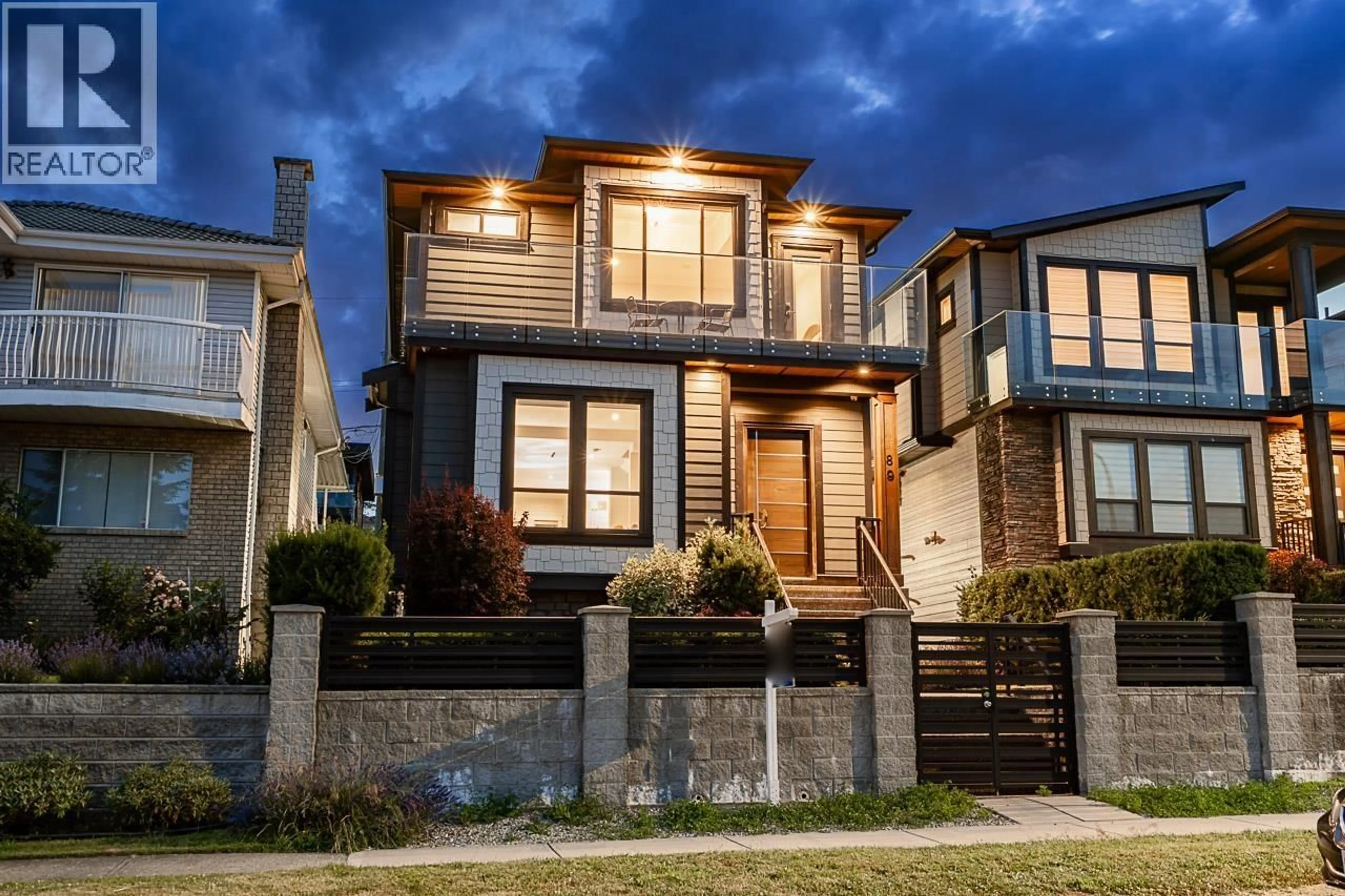Home with brick exterior material, street for 89 WARWICK AVENUE, Burnaby British Columbia V5B3X2