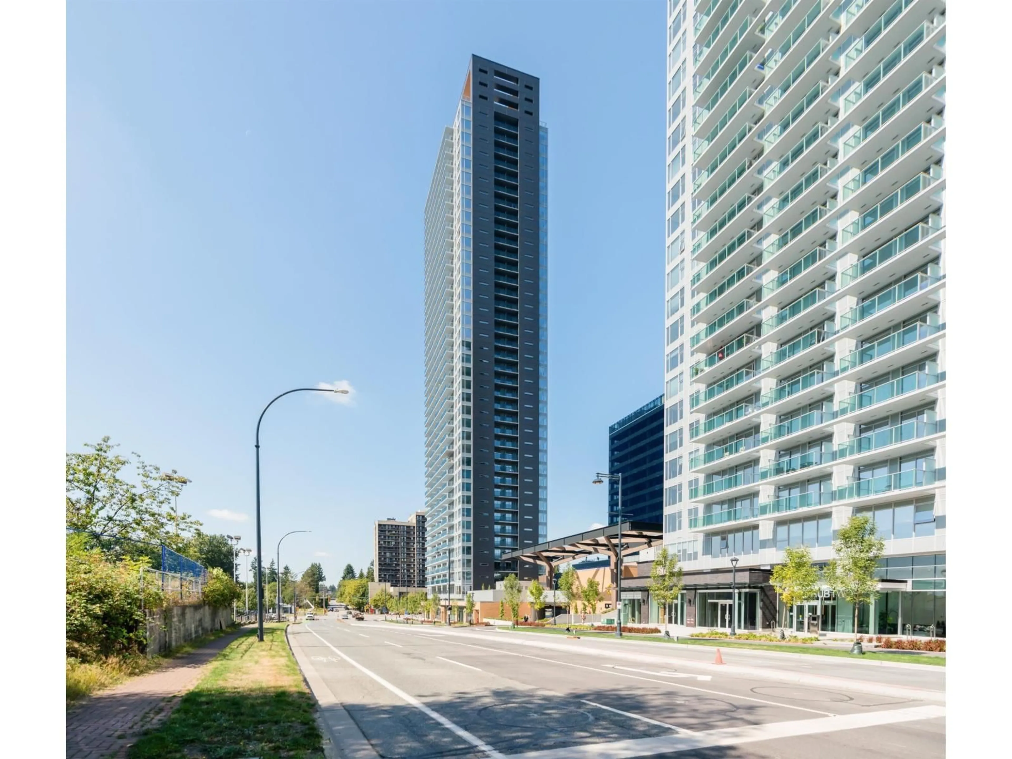 Unknown for 2301 - 13615 FRASER, Surrey British Columbia V3T0P7