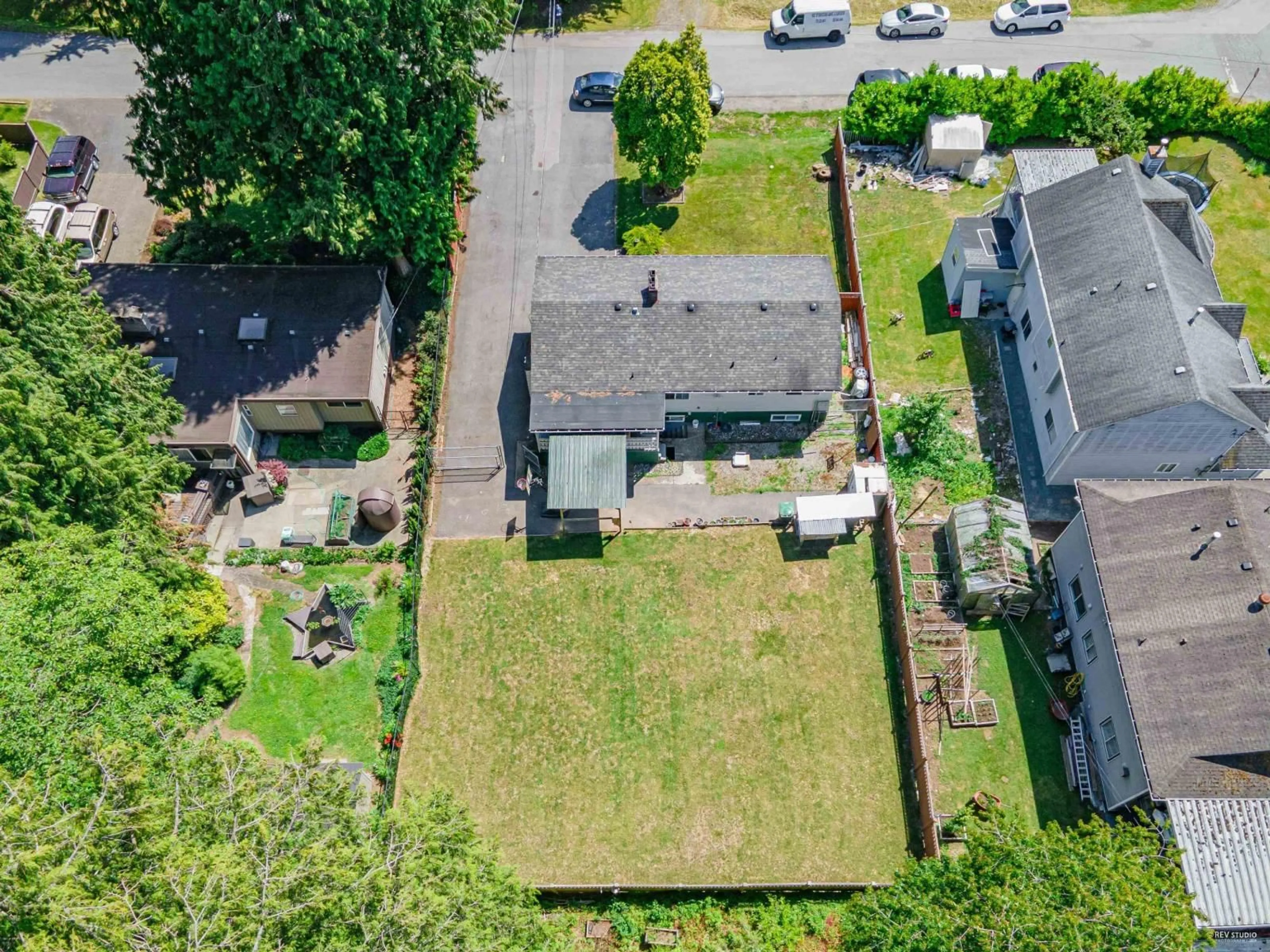 A pic from outside/outdoor area/front of a property/back of a property/a pic from drone, street for 13733 67A, Surrey British Columbia V3W2C2