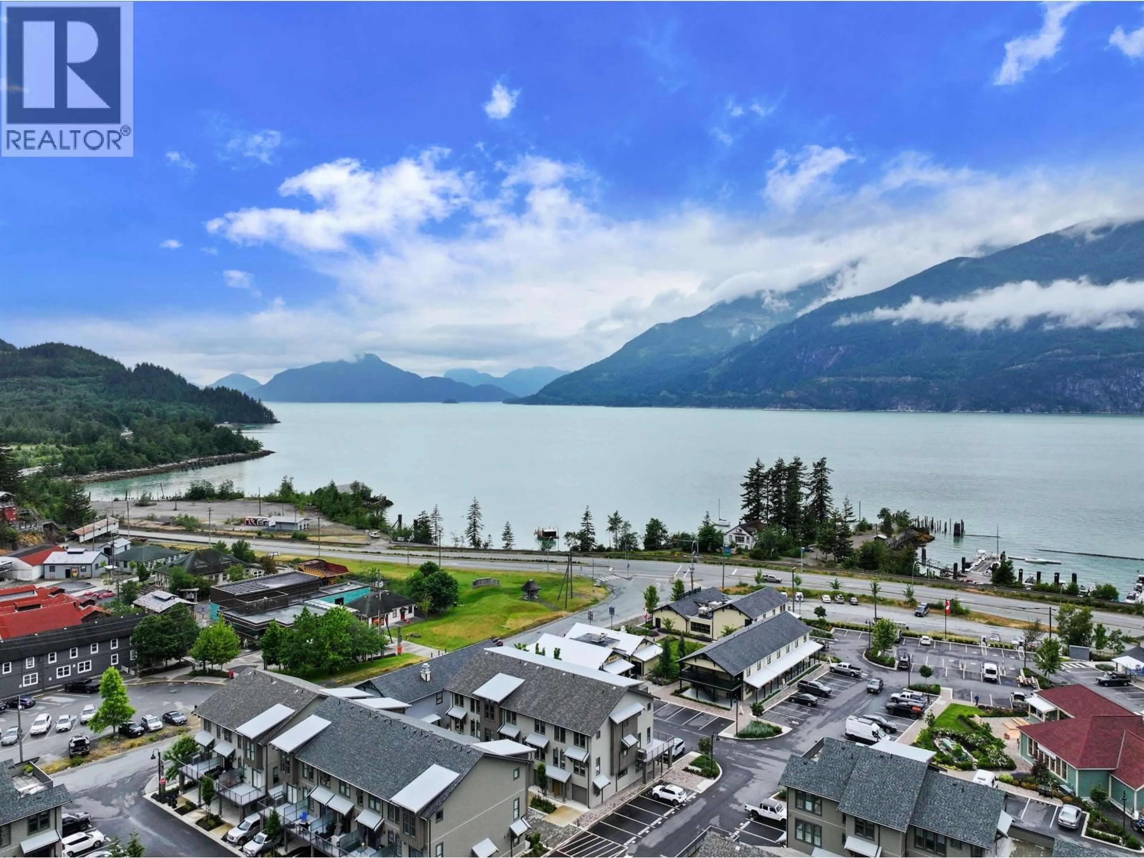 A pic from outside/outdoor area/front of a property/back of a property/a pic from drone, water/lake/river/ocean view for 27 - 351 COPPER DRIVE, Britannia Beach British Columbia V6Z1N9
