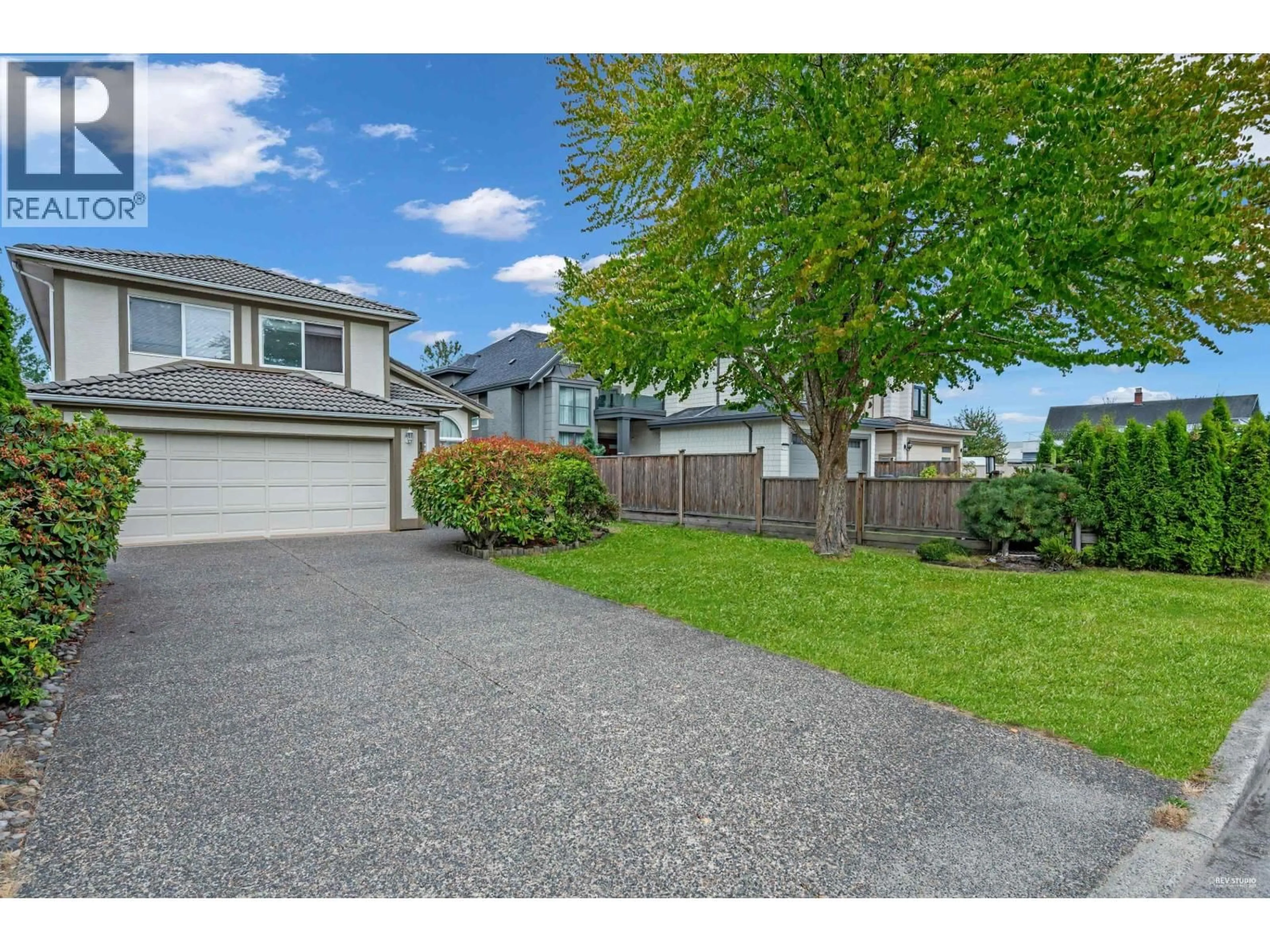 A pic from outside/outdoor area/front of a property/back of a property/a pic from drone, street for 12631 CAMERON DRIVE, Richmond British Columbia V6V2T6