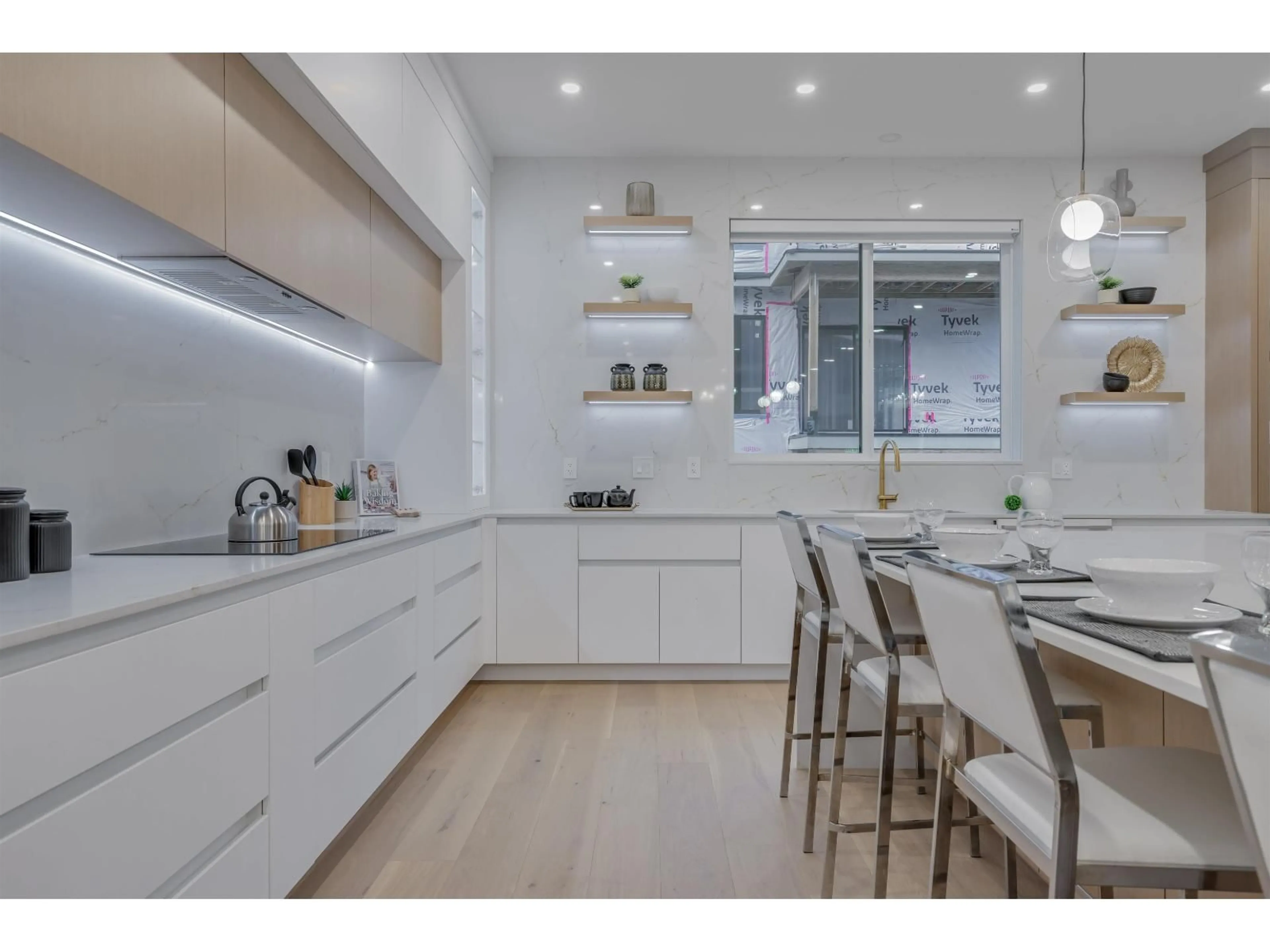 Contemporary kitchen, unknown for 16647 18, Surrey British Columbia V3Z9X5