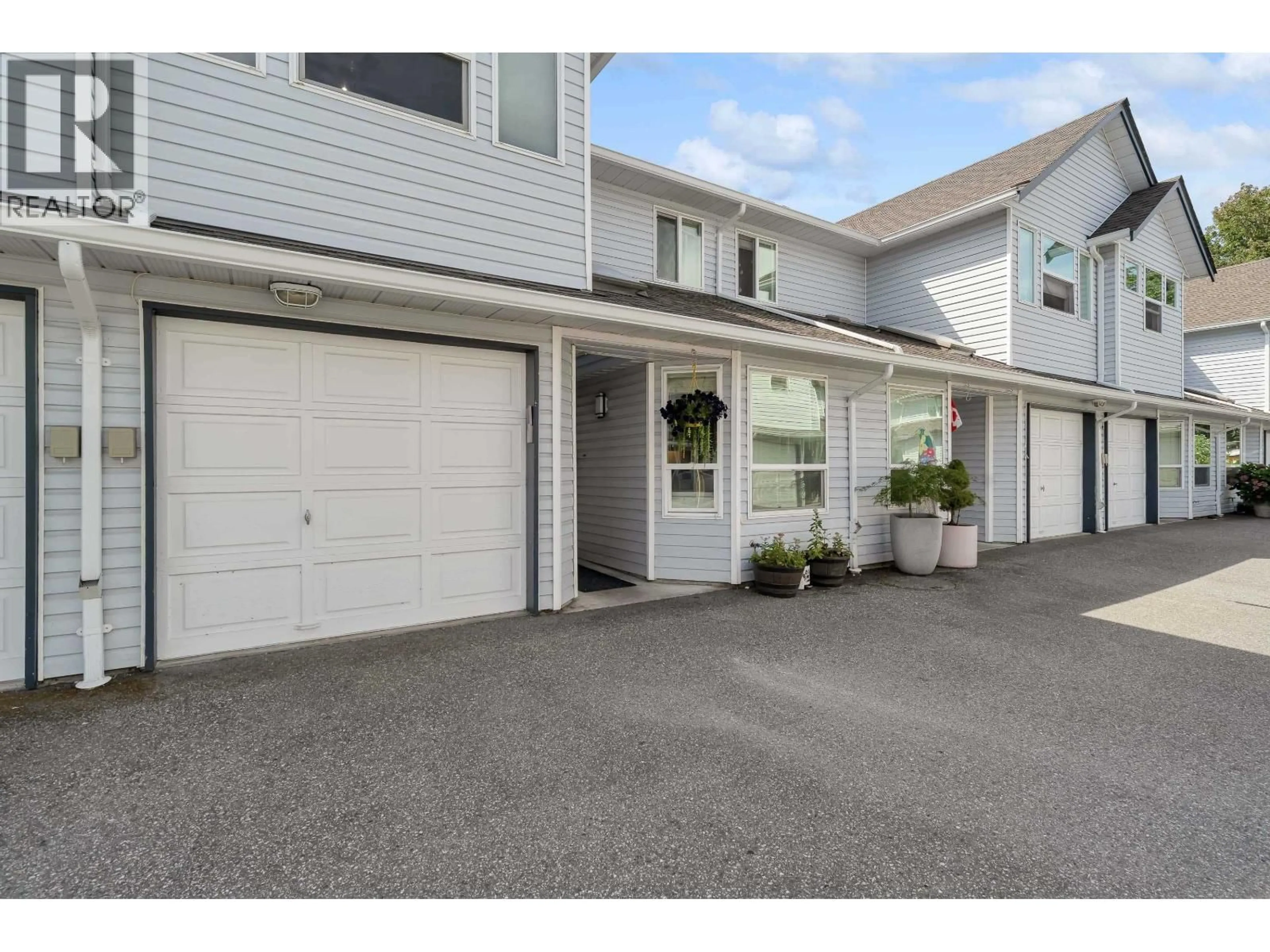 Indoor garage for 16 - 20630 118 AVENUE, Maple Ridge British Columbia V2X0S1