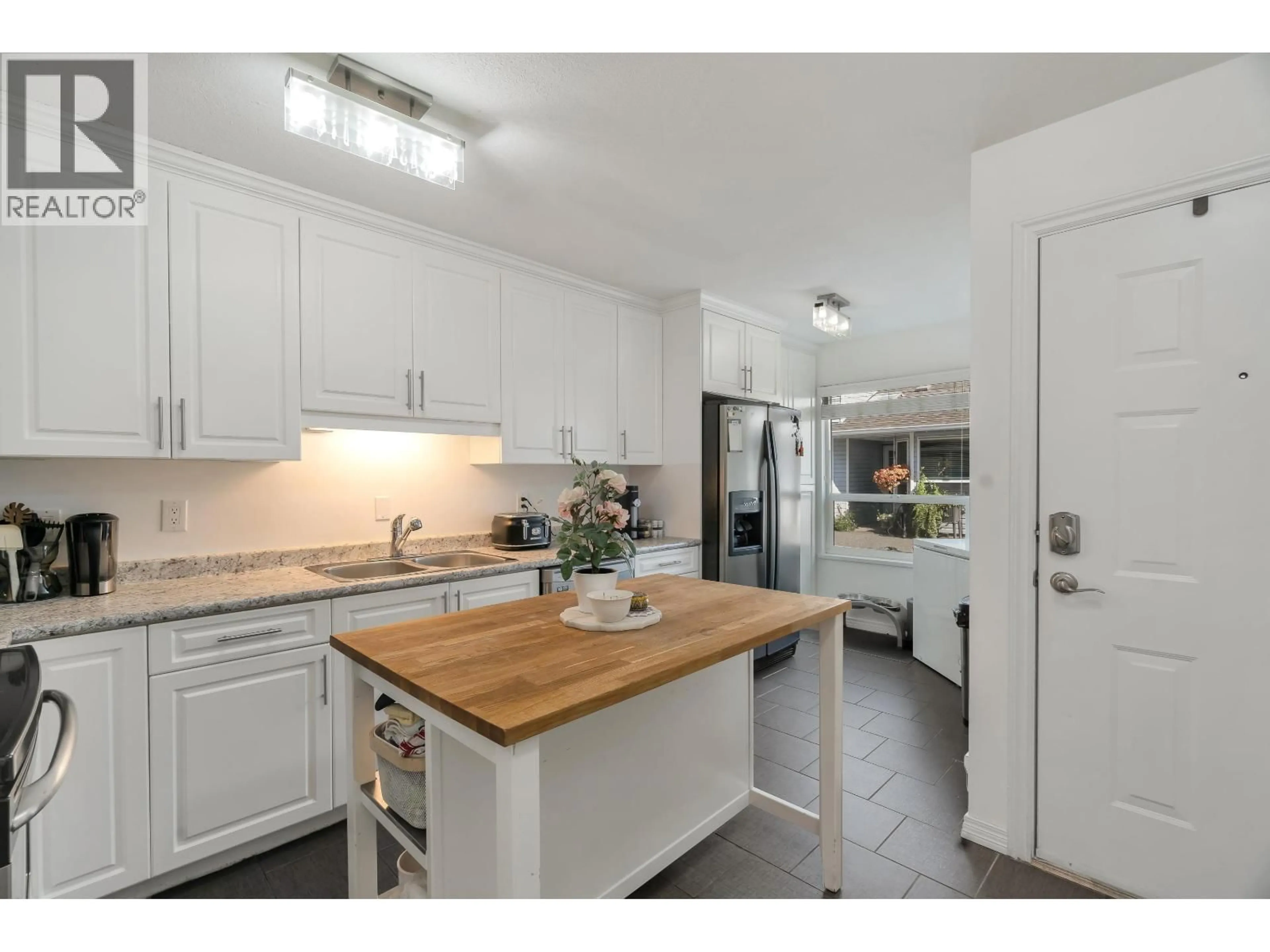Unknown for 16 - 20630 118 AVENUE, Maple Ridge British Columbia V2X0S1