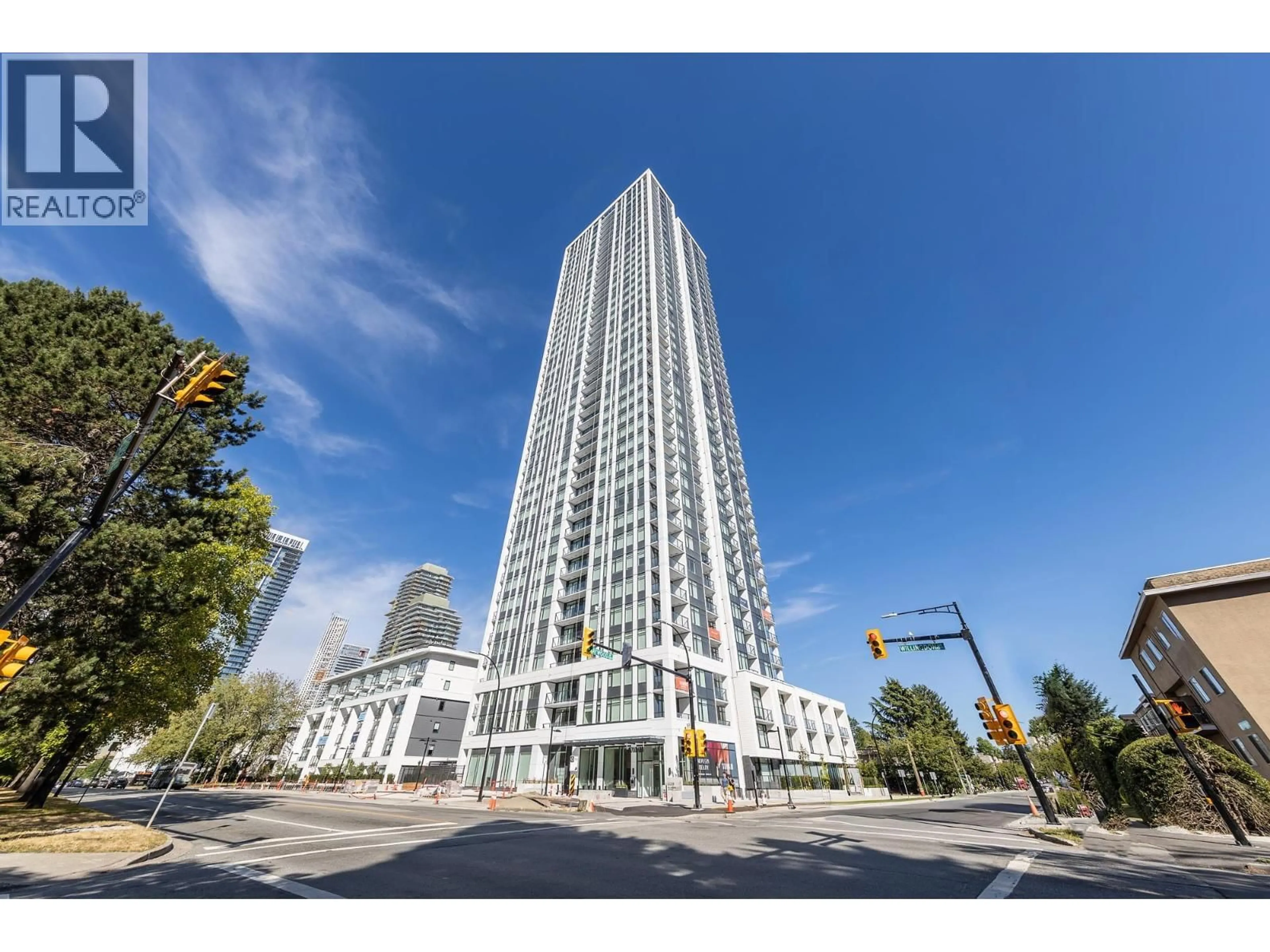 Indoor foyer for 3405 - 6468 WILLINGDON AVENUE, Burnaby British Columbia V5H0L3