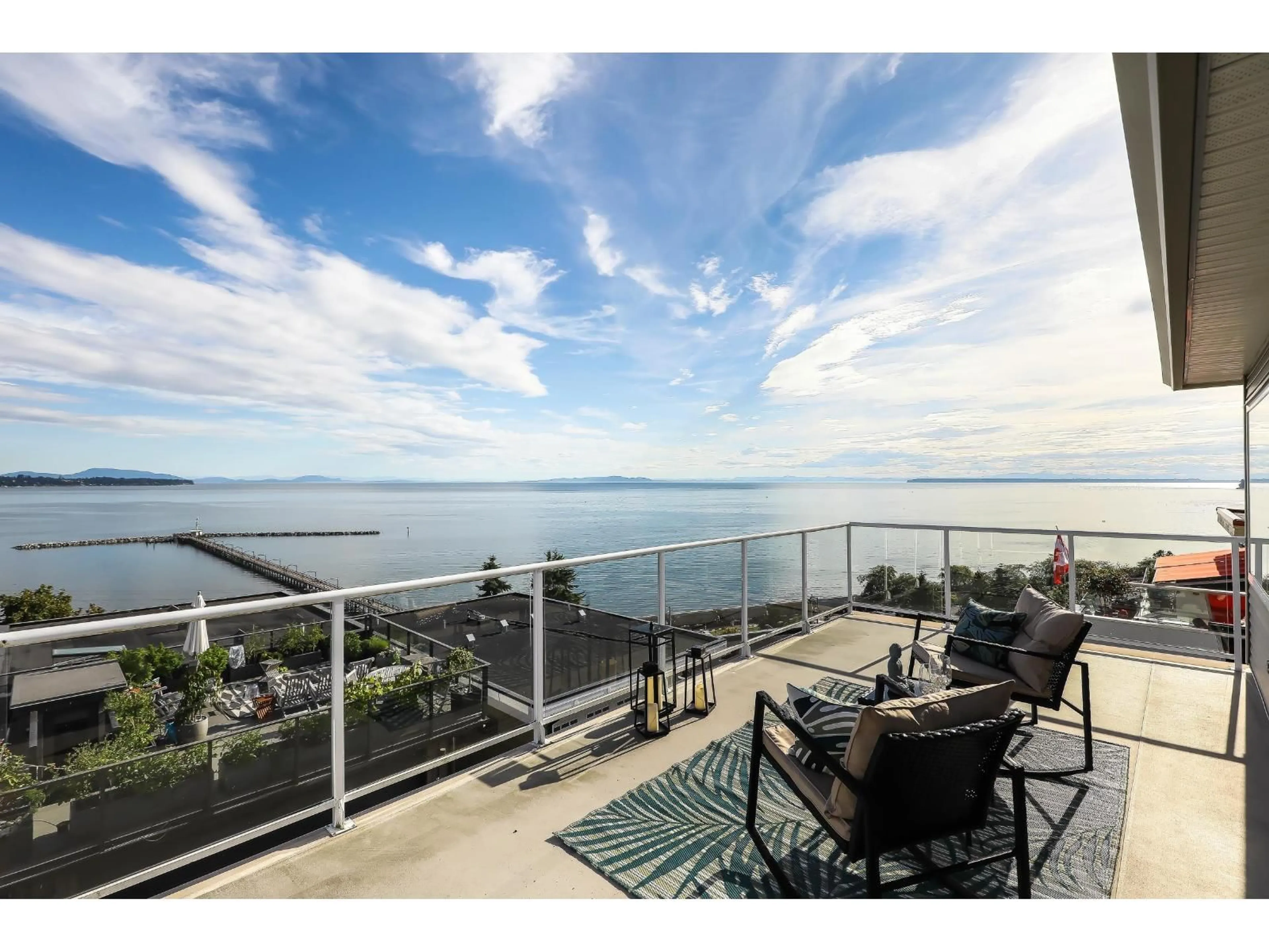 Patio, water/lake/river/ocean view for 15062 ROYAL, White Rock British Columbia V4B1L9