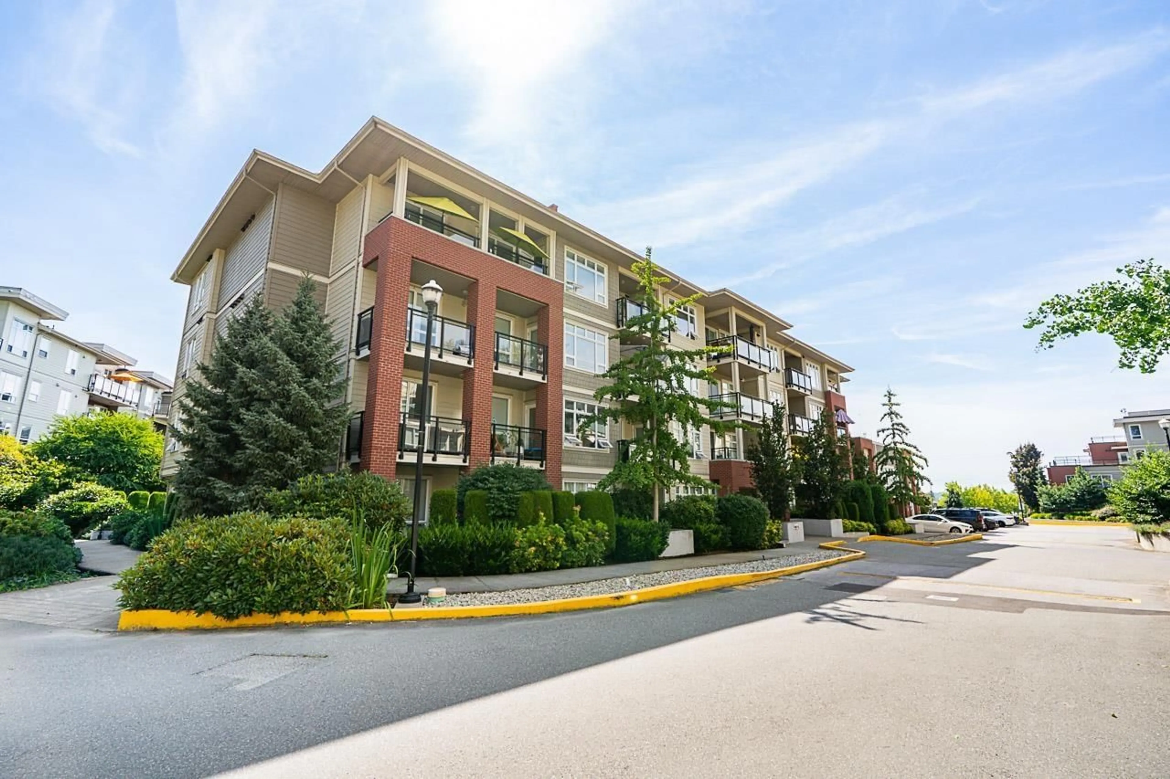 Patio, unknown for B311 - 20211 66, Langley British Columbia V2Y0L4