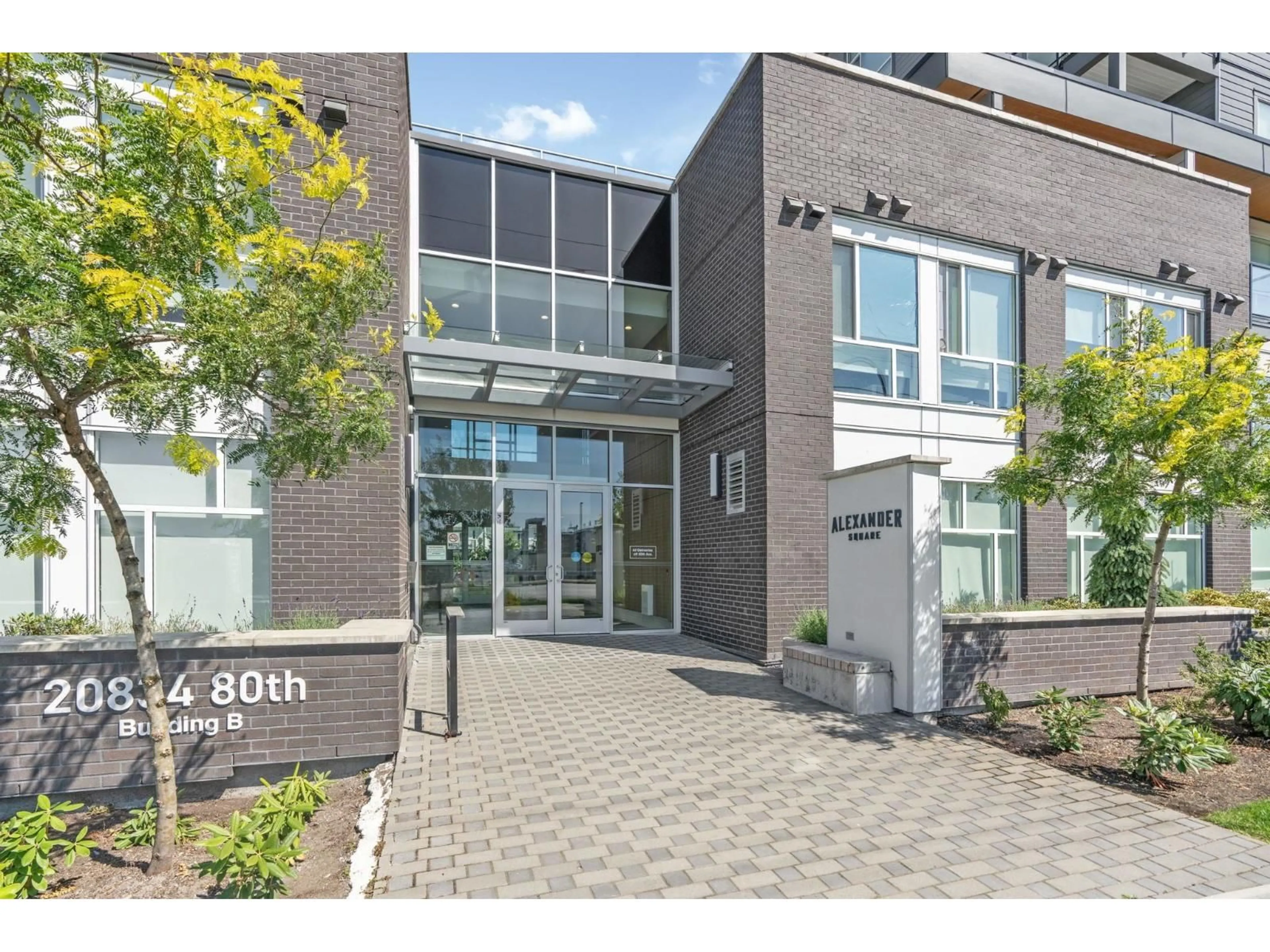 Indoor foyer for B523 - 20834 80, Langley British Columbia V2Y3M6
