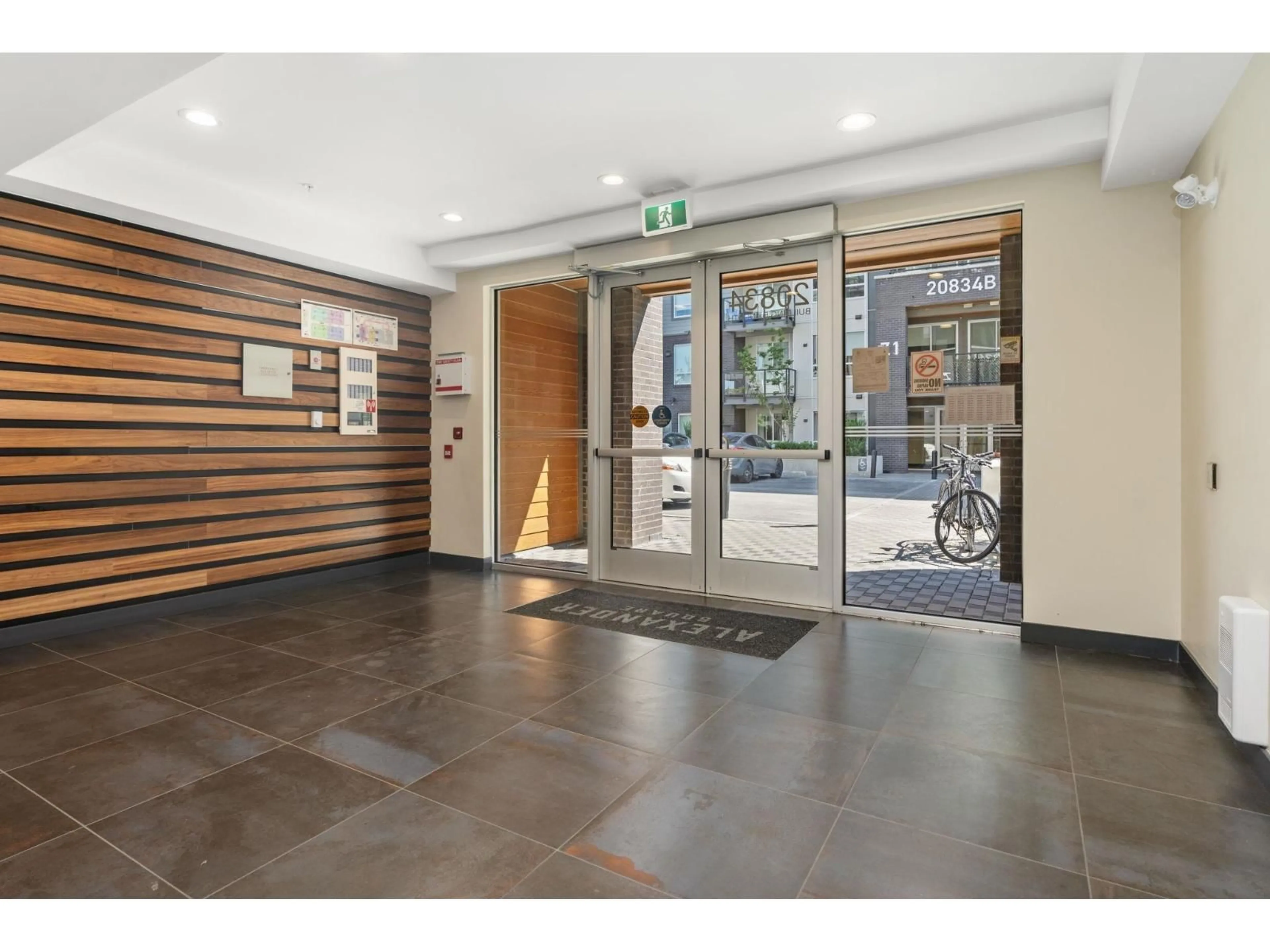 Indoor foyer for B523 - 20834 80, Langley British Columbia V2Y3M6