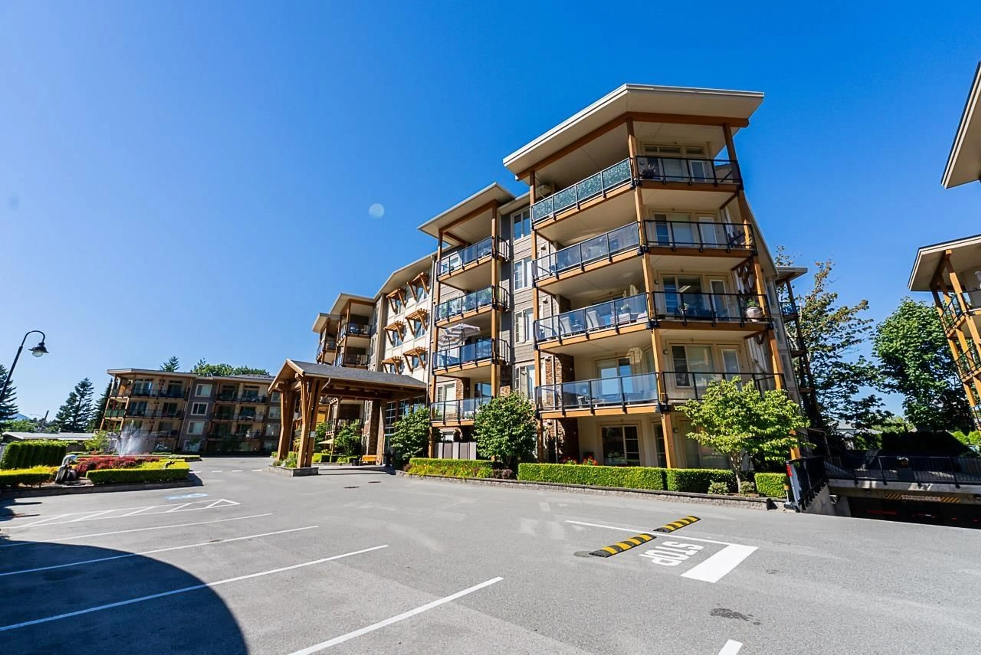 Unknown for 201 - 45750 KEITH WILSON ROAD, Chilliwack British Columbia V2R0X3