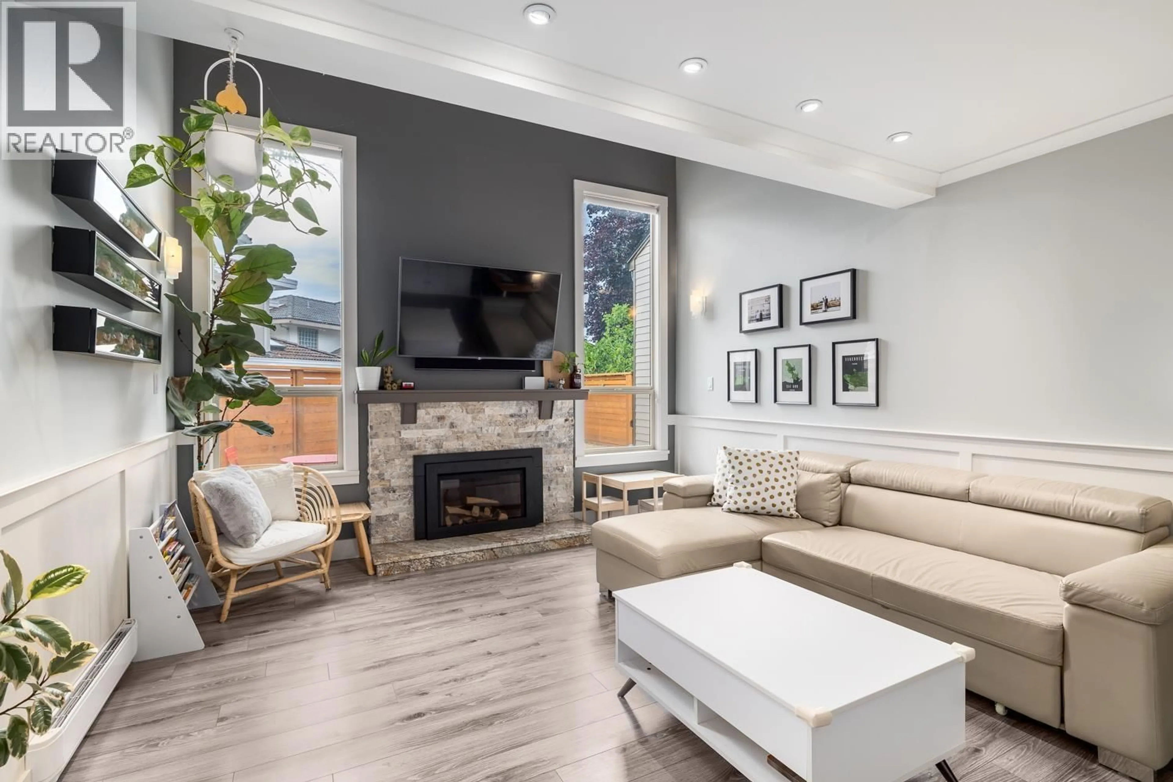 Living room with furniture, unknown for 36 - 6871 FRANCIS ROAD, Richmond British Columbia V7C4S9