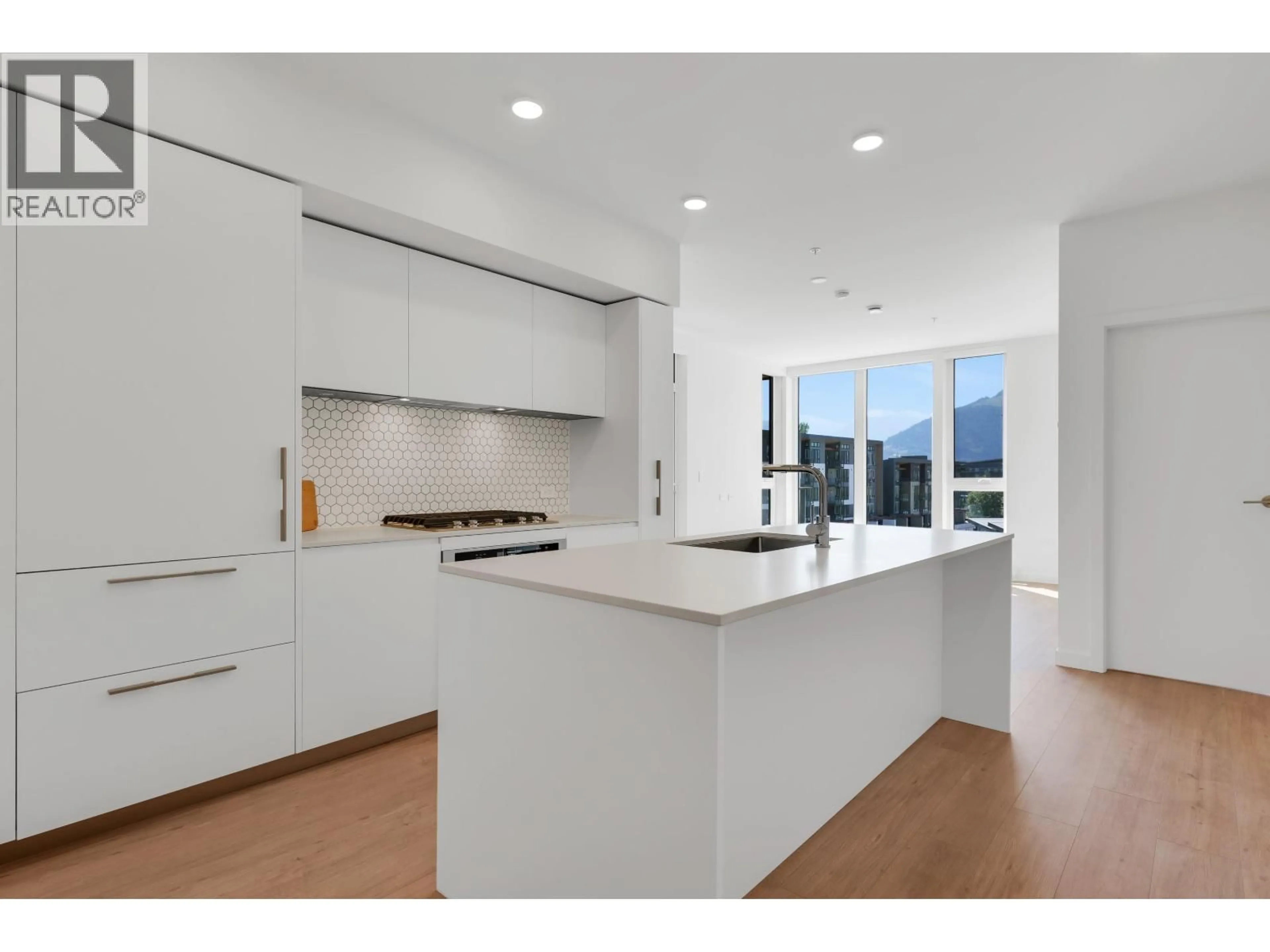 Open concept kitchen, unknown for 503 - 1506 SCOTT CRESCENT, Squamish British Columbia V8B1G4