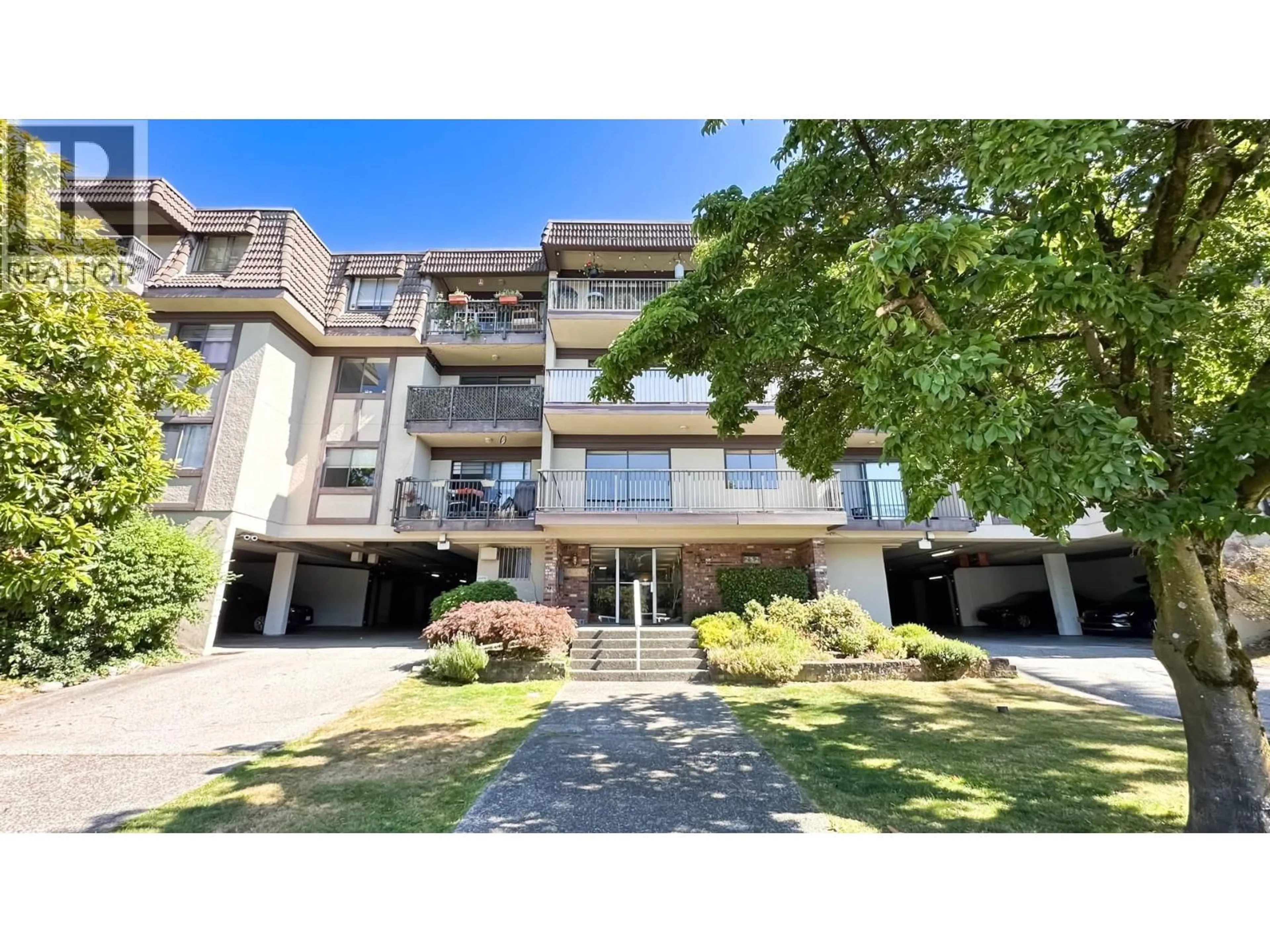 A pic from outside/outdoor area/front of a property/back of a property/a pic from drone, unknown for 306 - 252 2ND STREET, North Vancouver British Columbia V7M1C8
