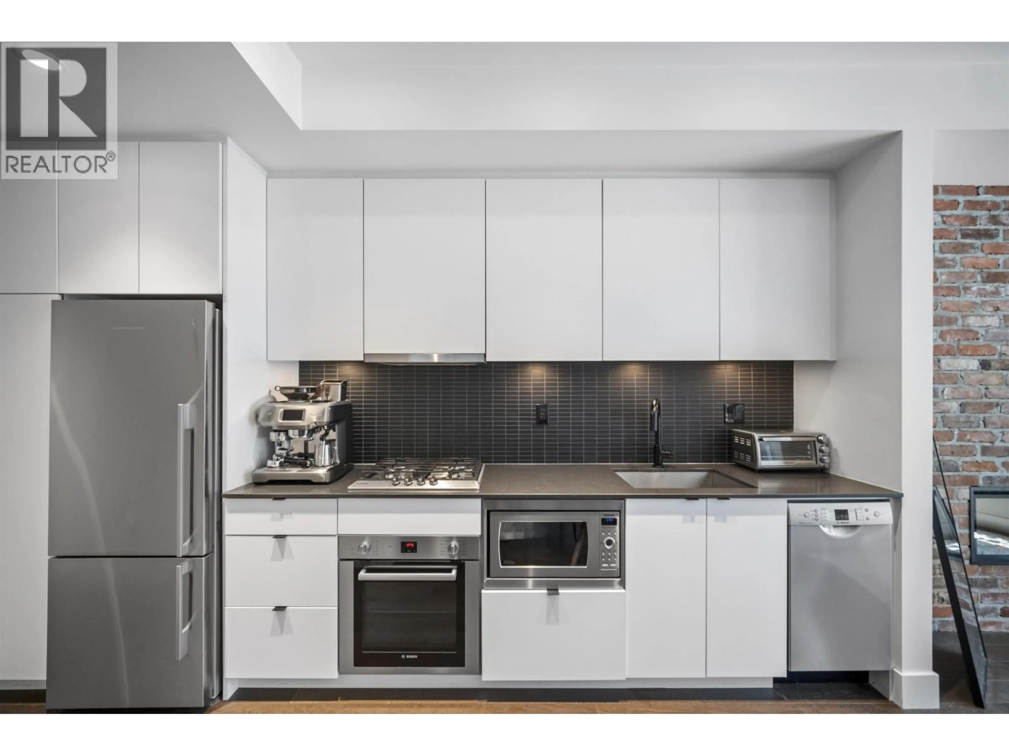 Standard kitchen, unknown for 411 - 83 MOODY STREET, Port Moody British Columbia V3H0K7