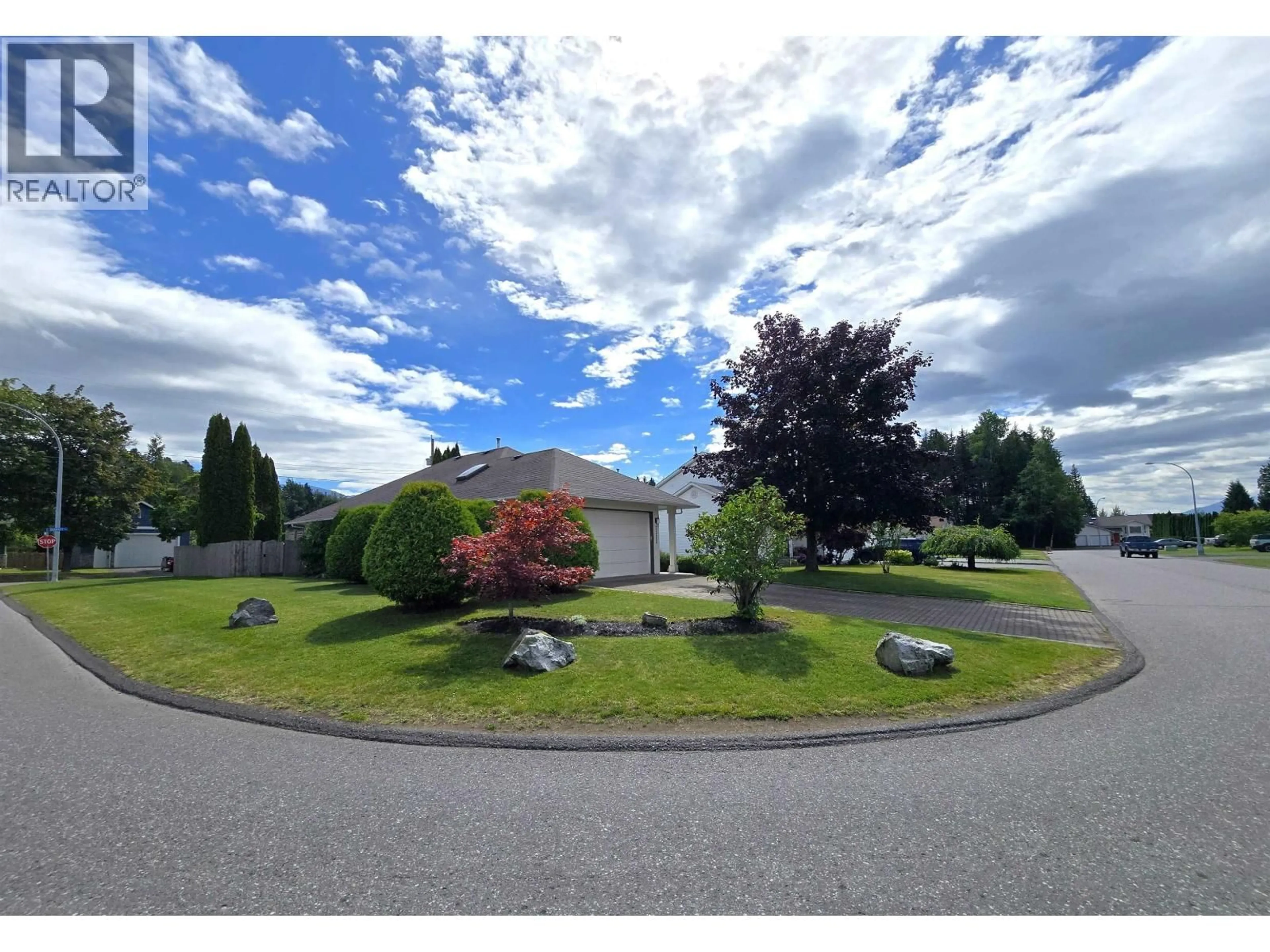 A pic from outside/outdoor area/front of a property/back of a property/a pic from drone, mountain view for 4909 COOPER DRIVE, Terrace British Columbia V8G5H1