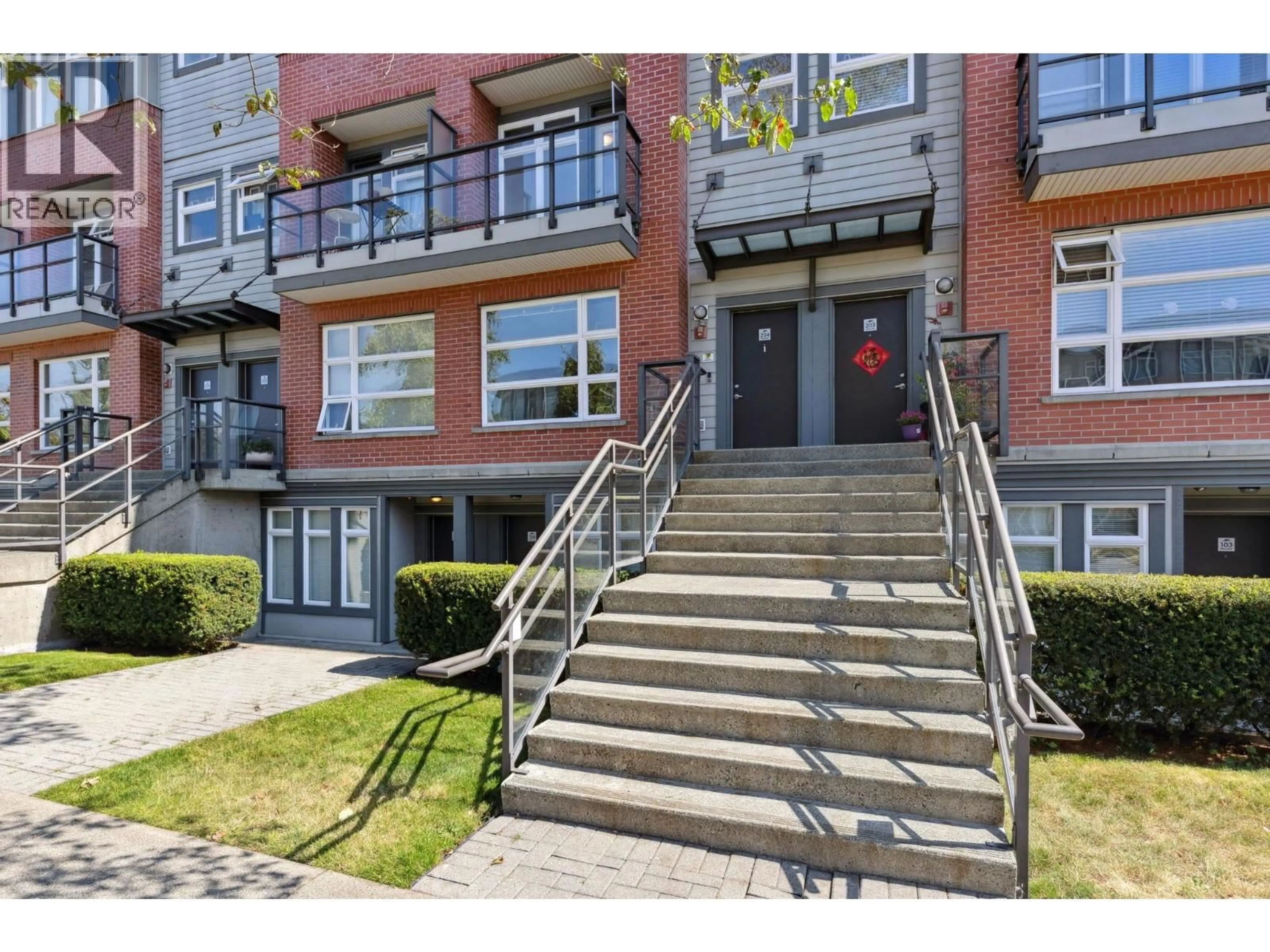 Unknown for 204 - 5632 KINGS ROAD, Vancouver British Columbia V6T1K8