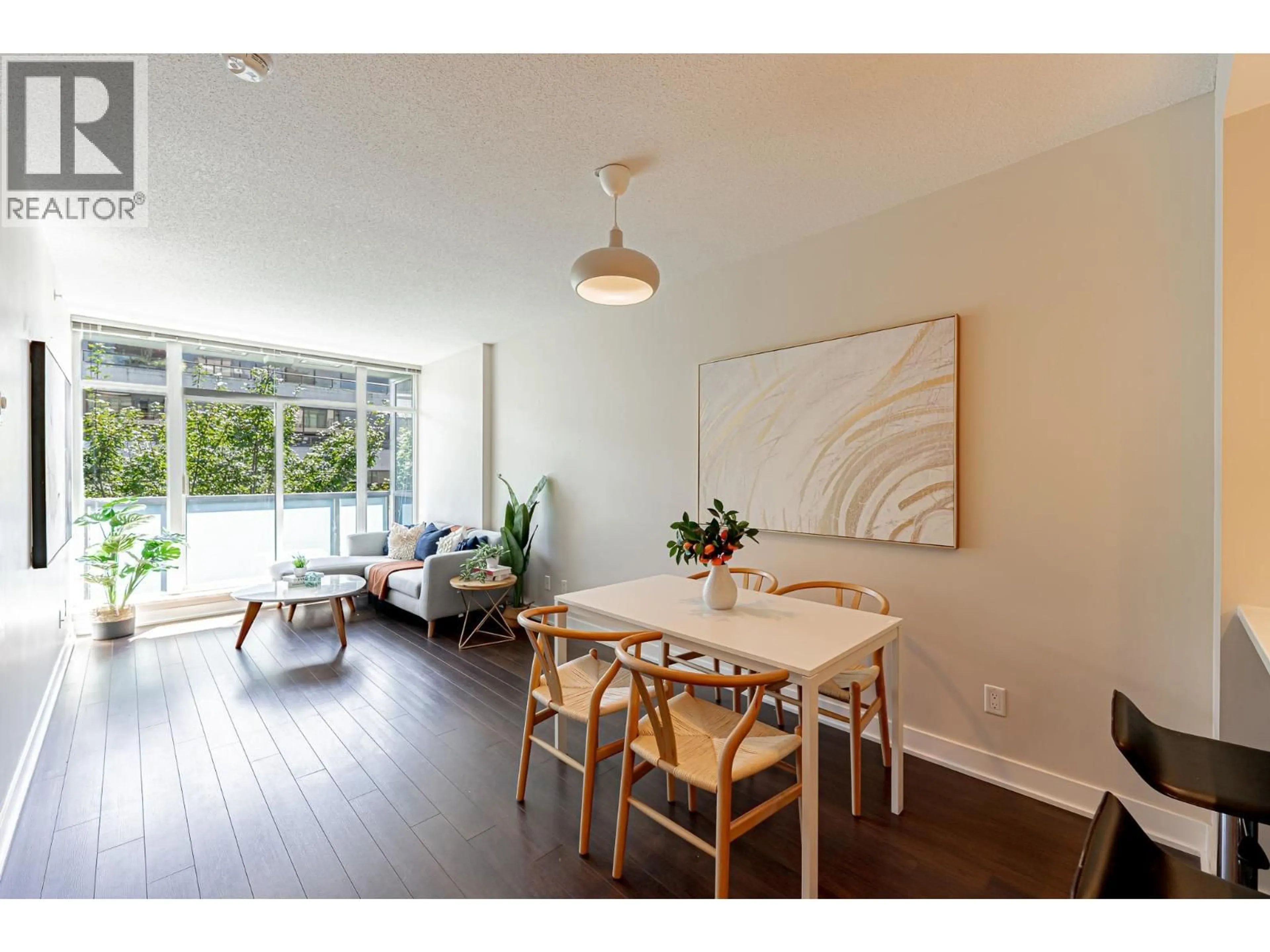 Dining room, wood/laminate floor for 626 - 1777 7TH AVENUE, Vancouver British Columbia V6J0E5