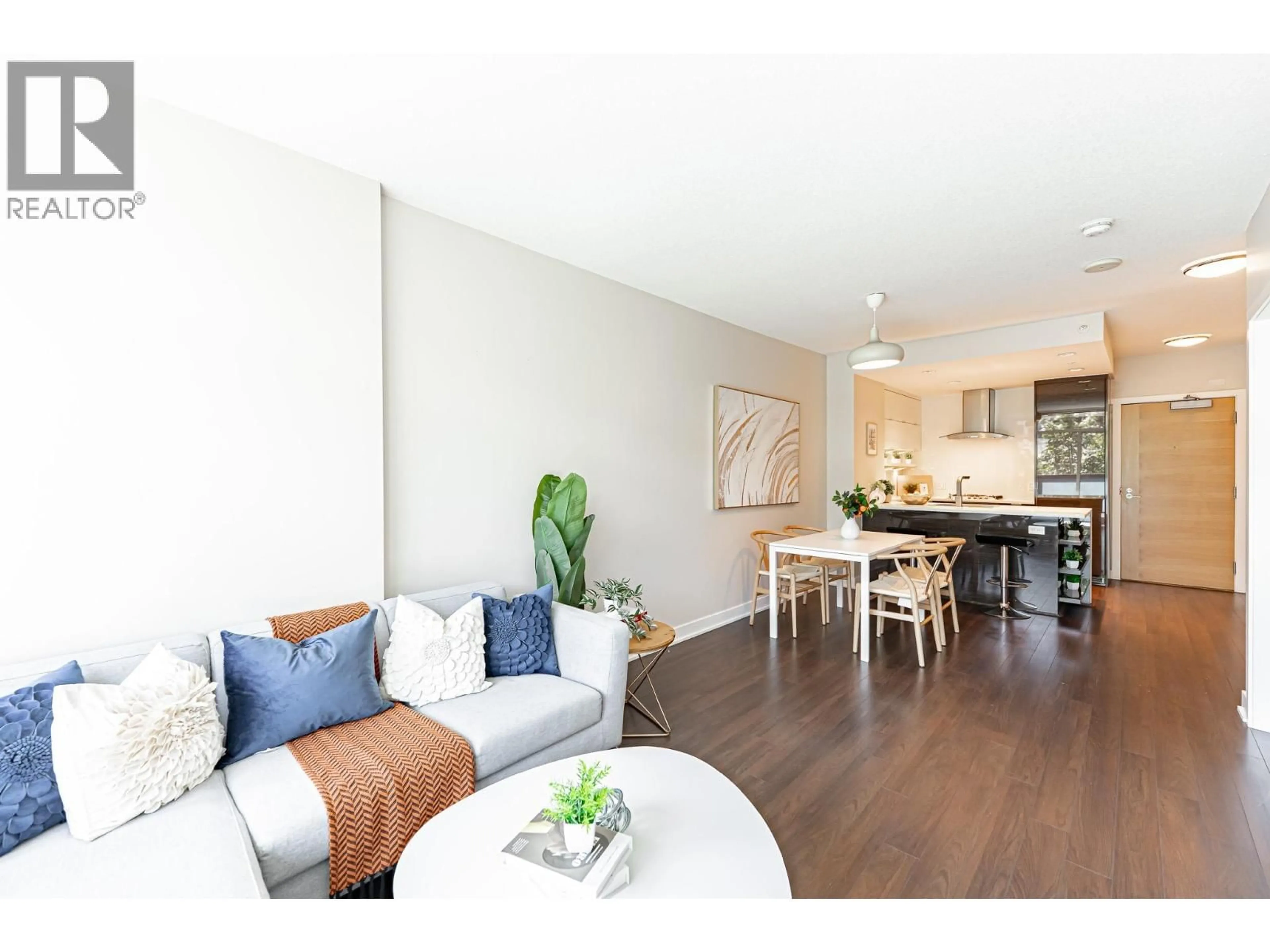 Living room with furniture, wood/laminate floor for 626 - 1777 7TH AVENUE, Vancouver British Columbia V6J0E5