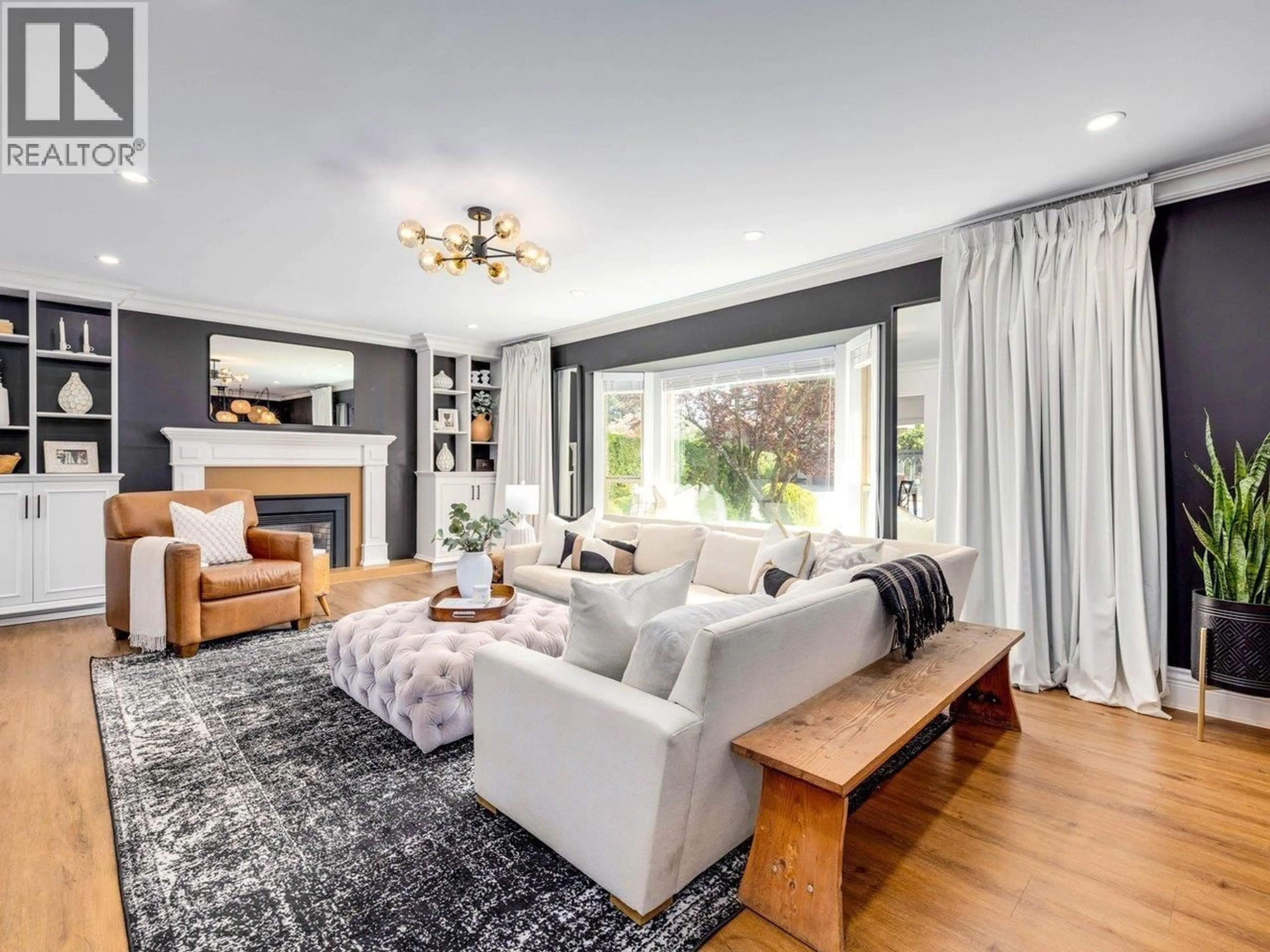 Living room with furniture, unknown for 1050 EDEN CRESCENT, Delta British Columbia V4L1W7