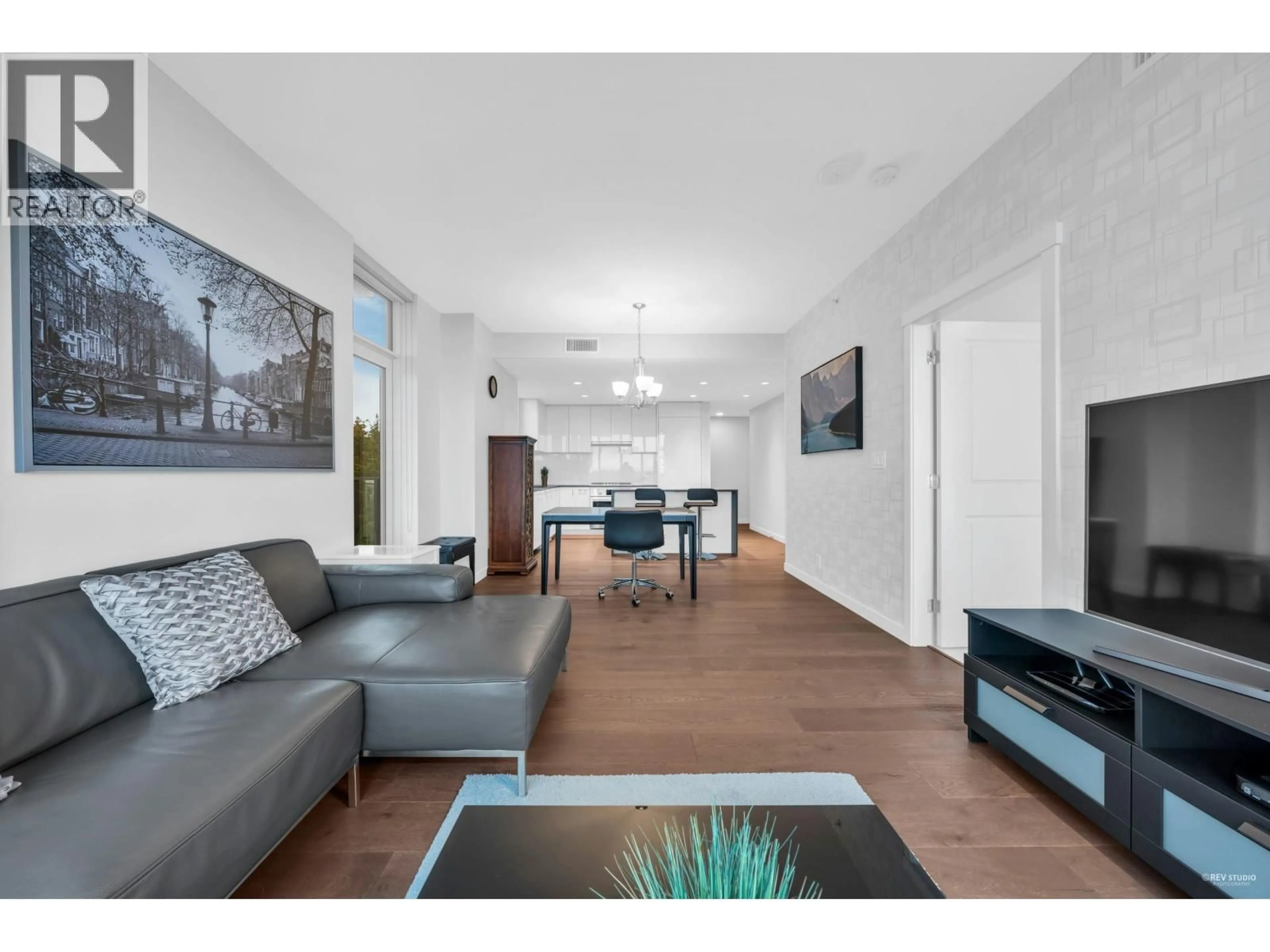 Living room with furniture, wood/laminate floor for 1603 - 3487 BINNING ROAD, Vancouver British Columbia V6S0K8