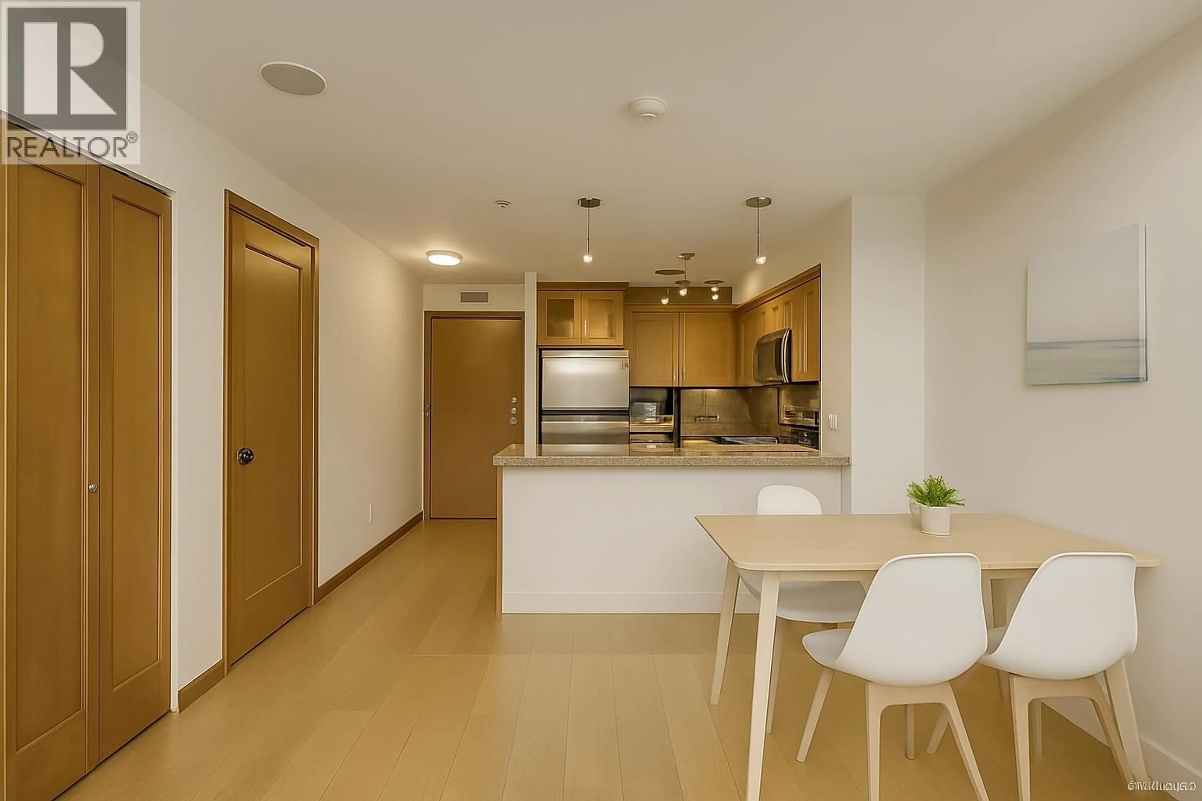 Unknown for 402 - 10 RENAISSANCE SQUARE, New Westminster British Columbia V3M7B1