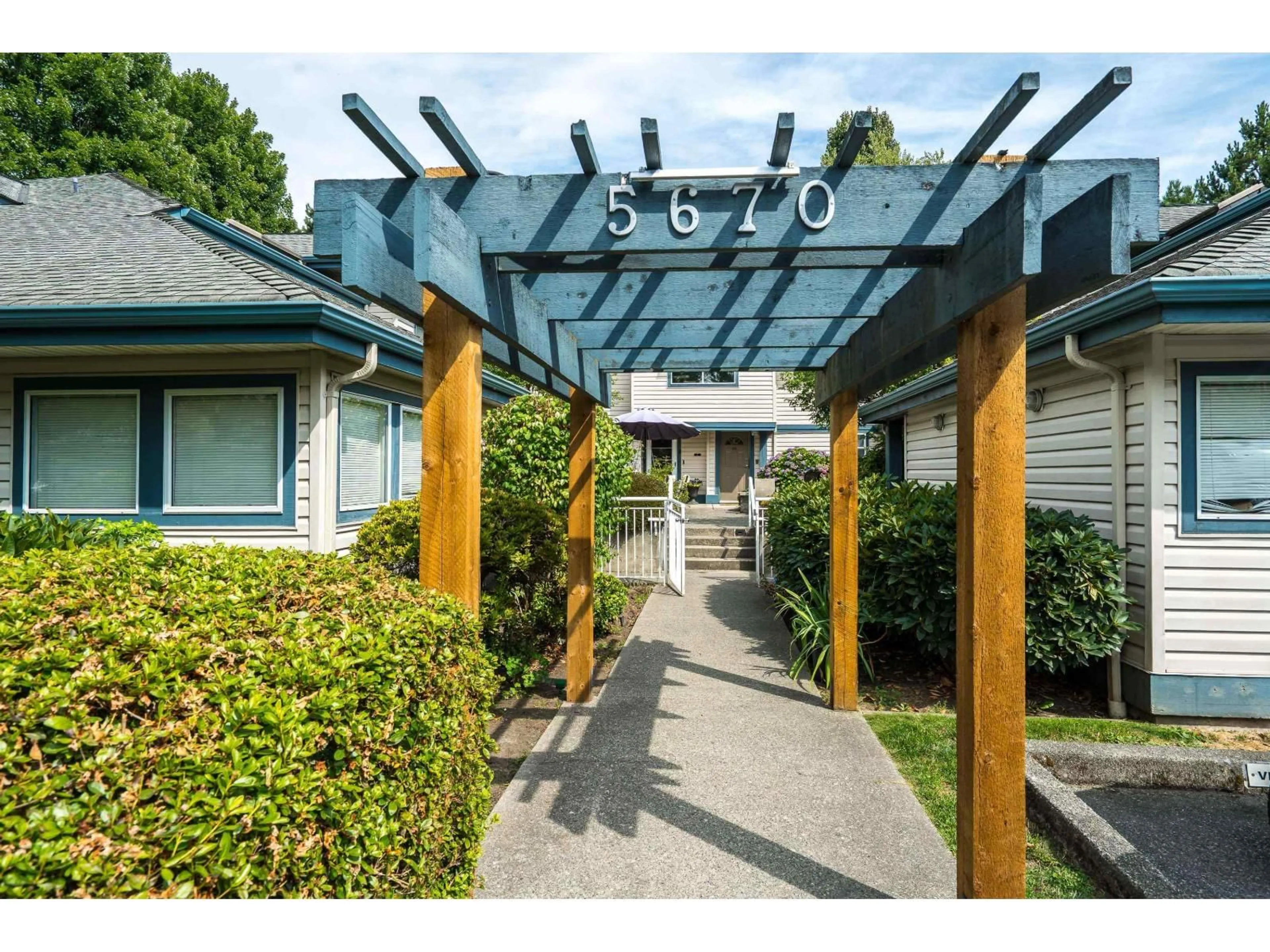 Patio, street for 49 - 5670 208, Langley British Columbia V3A8G4