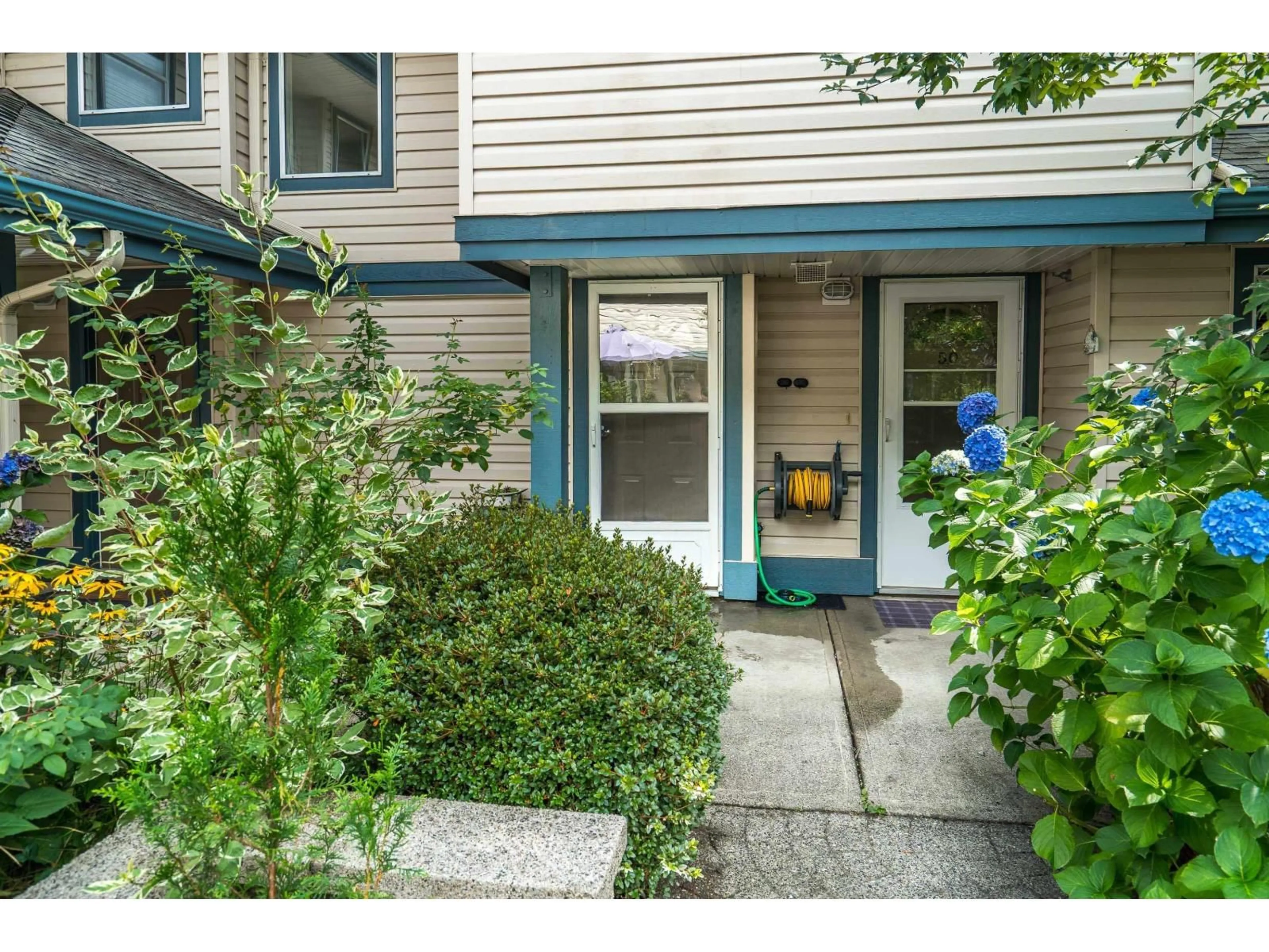 Indoor entryway for 49 - 5670 208, Langley British Columbia V3A8G4