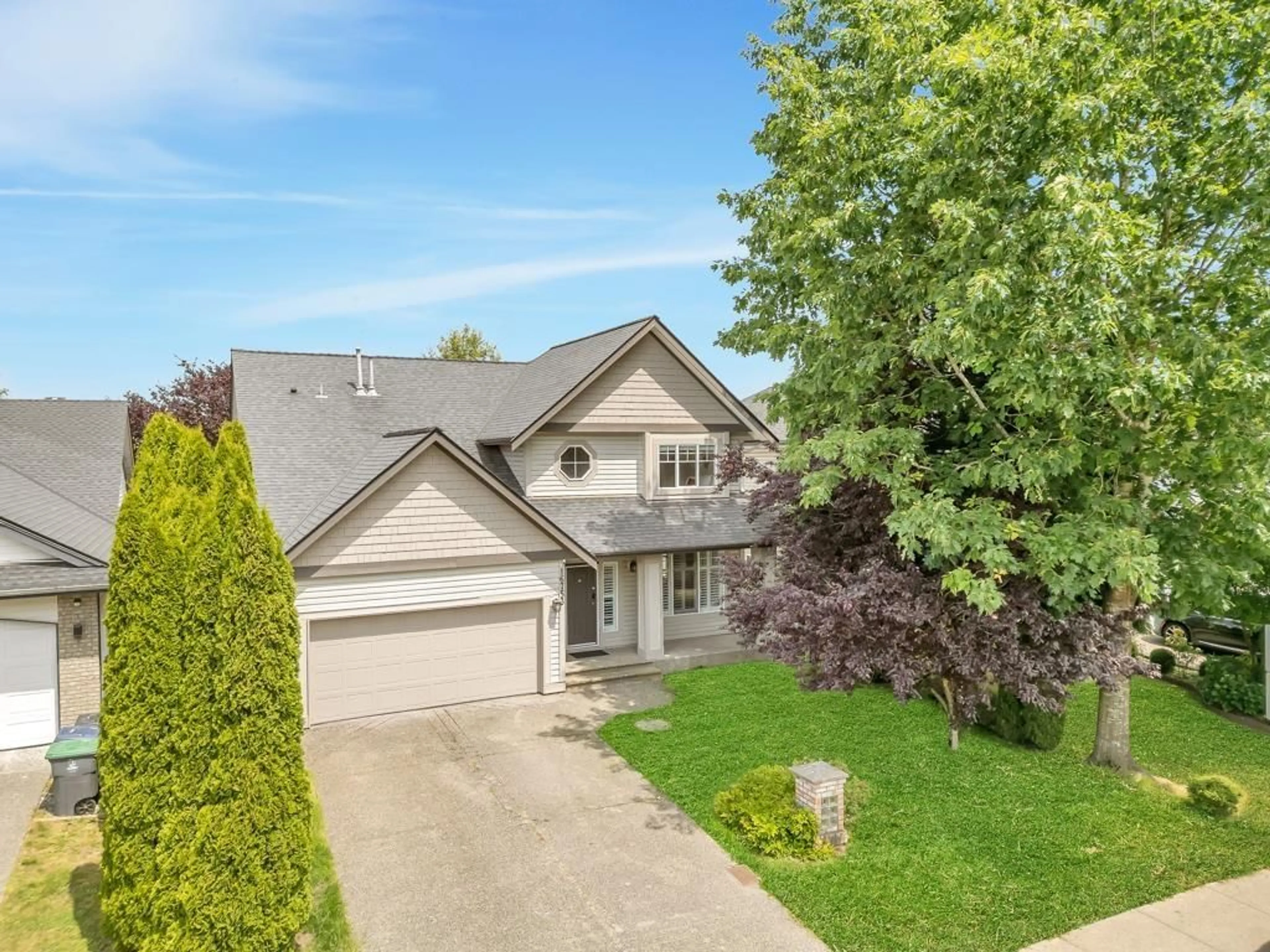 A pic from outside/outdoor area/front of a property/back of a property/a pic from drone, street for 16753 84, Surrey British Columbia V4N4W1