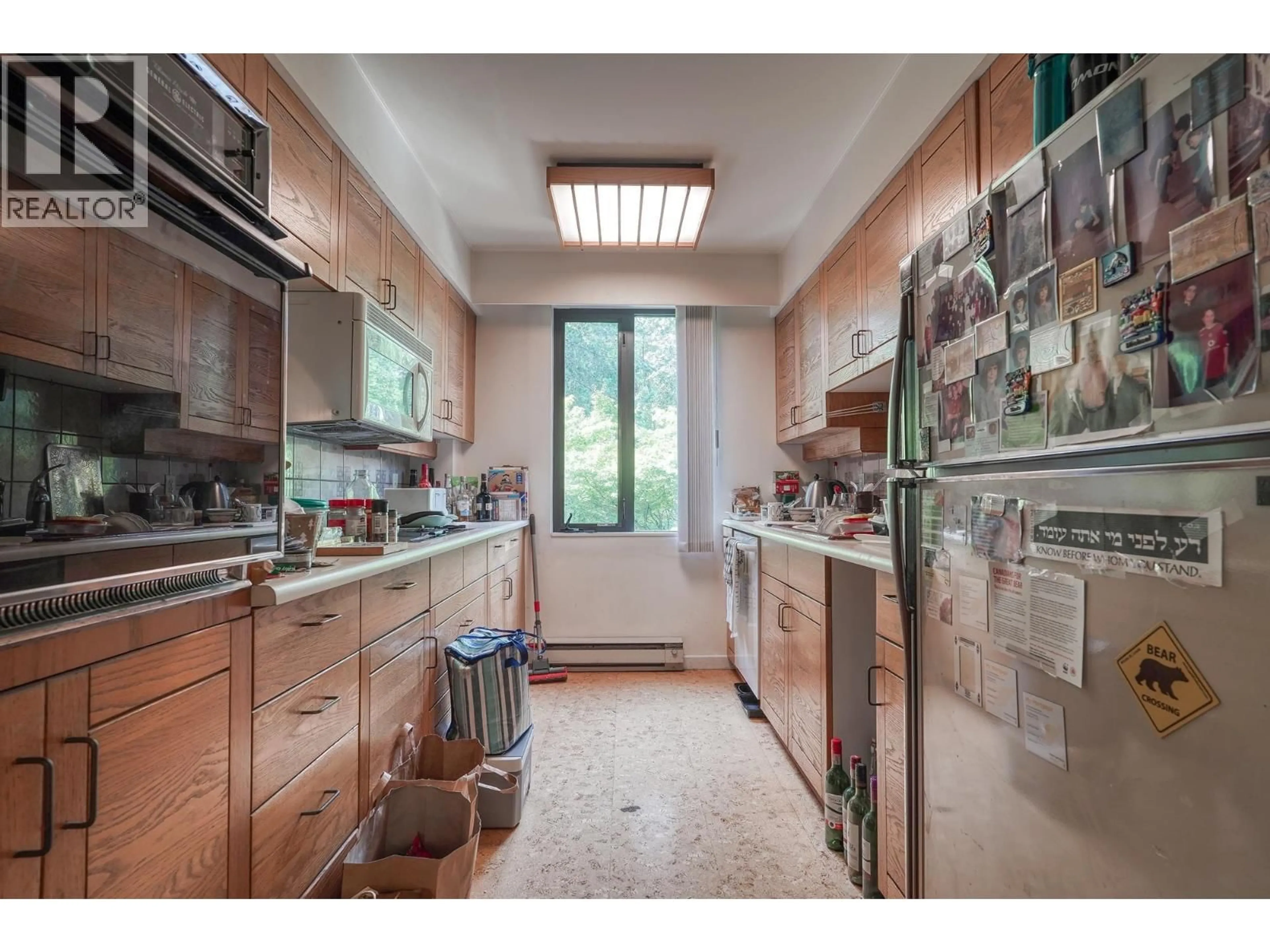 Standard kitchen, unknown for 41 - 1425 LAMEY'S MILL ROAD, Vancouver British Columbia V6H3W2