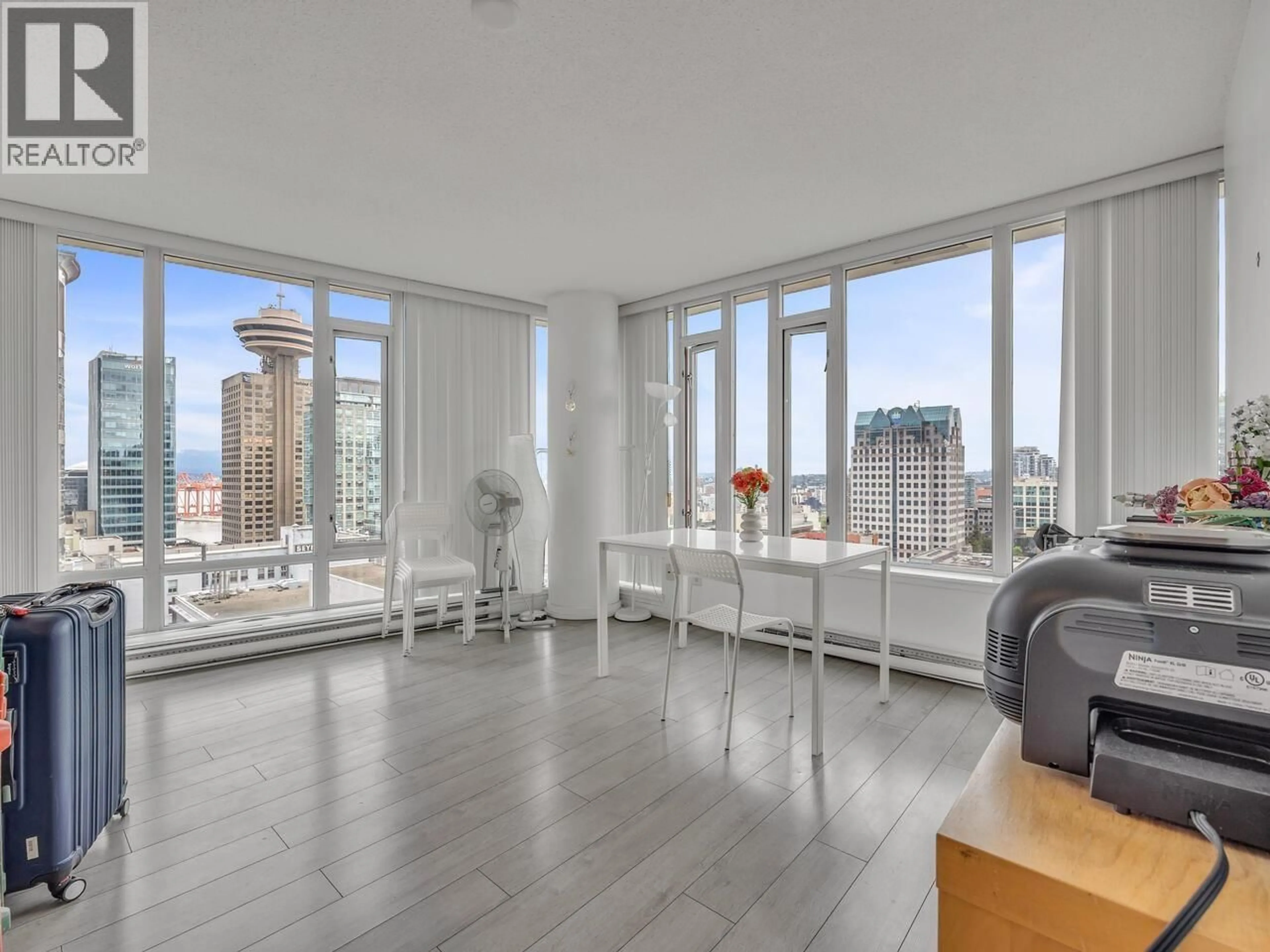 Living room with furniture, unknown for 1710 - 610 GRANVILLE STREET, Vancouver British Columbia V6C3T3