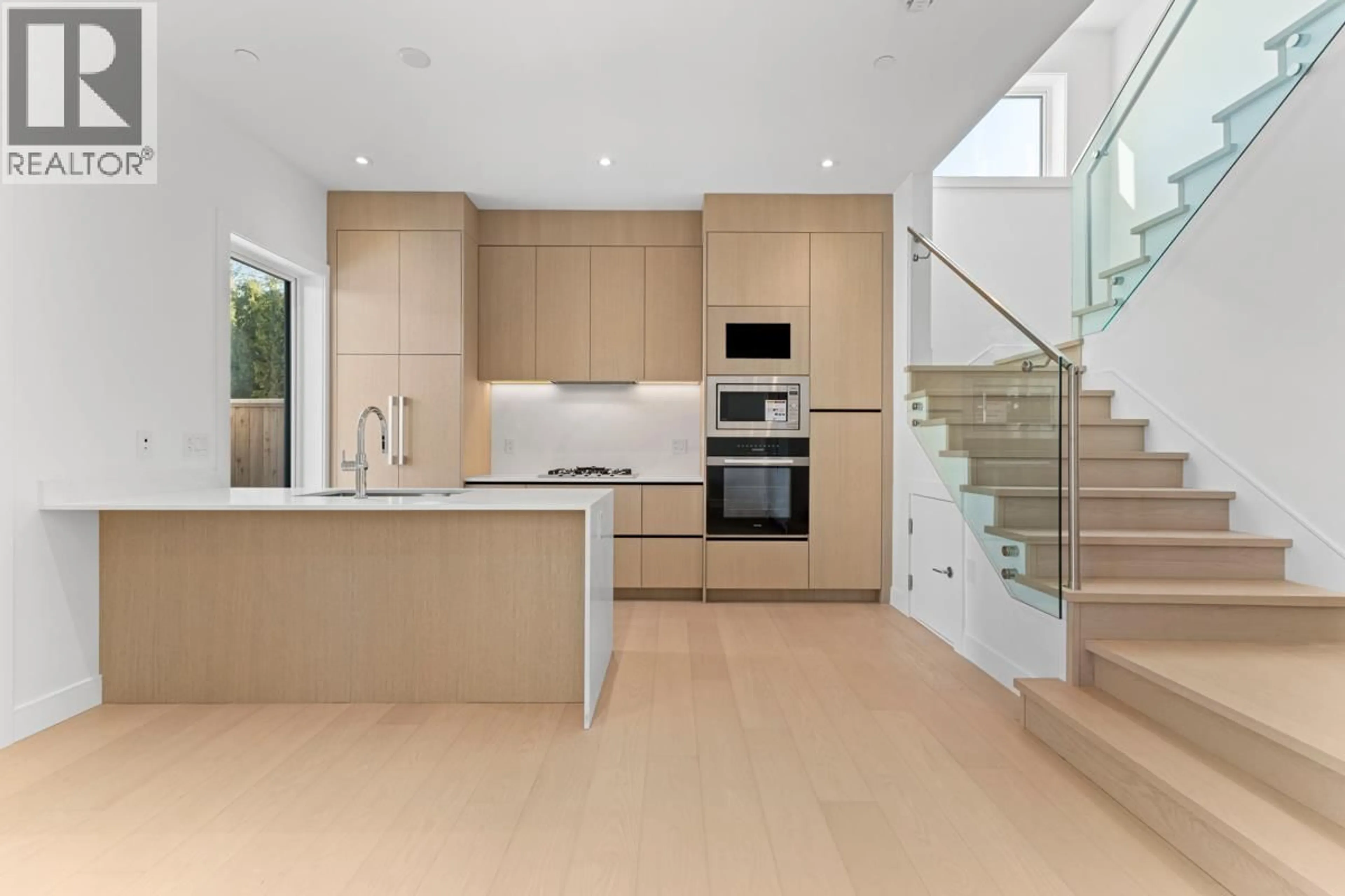 Contemporary kitchen, unknown for 2 - 1315 64TH AVENUE, Vancouver British Columbia V6P2M9