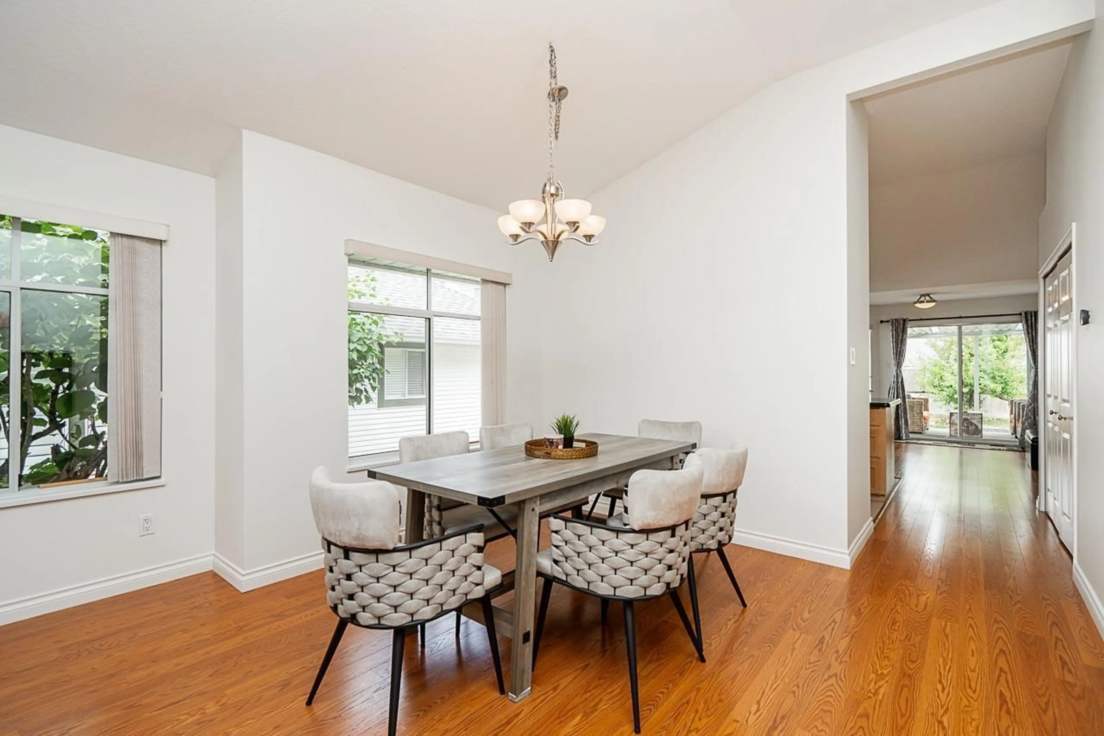 Dining room, wood/laminate floor for 50 - 19649 53, Langley British Columbia V3A8C5