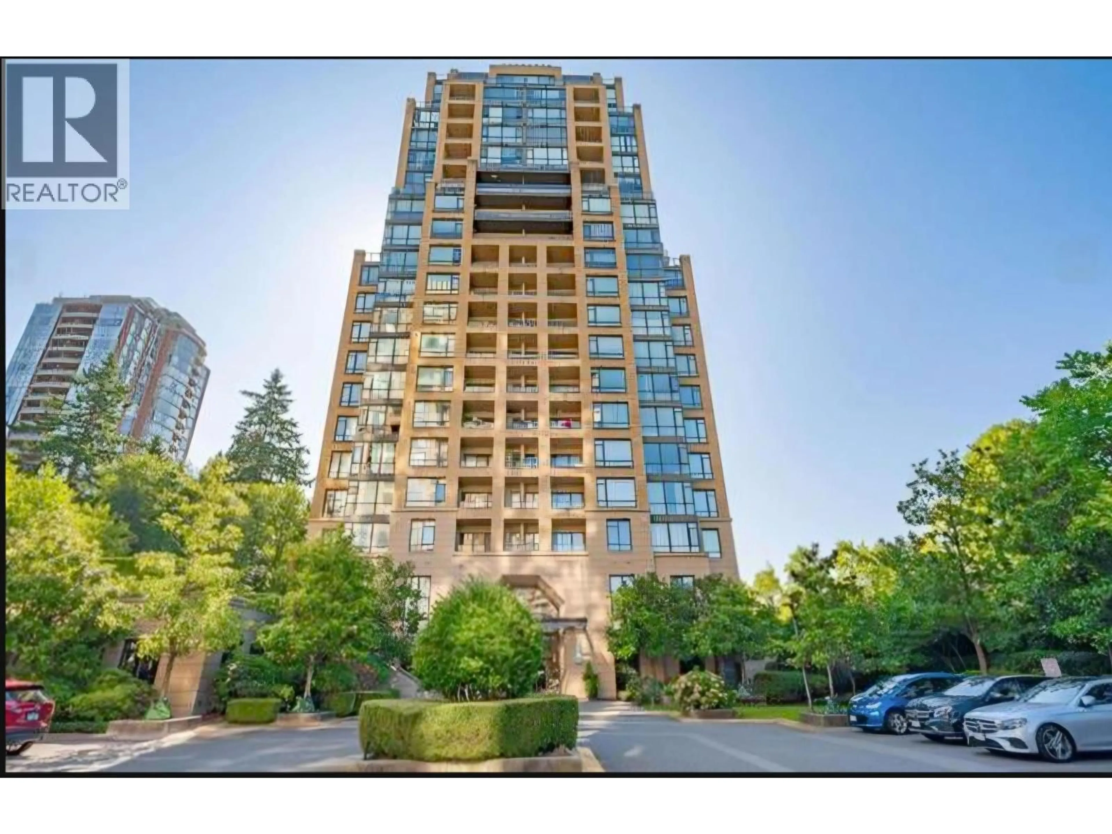 A pic from outside/outdoor area/front of a property/back of a property/a pic from drone, unknown for 1404 - 7388 SANDBORNE AVENUE, Burnaby British Columbia V3N5C4