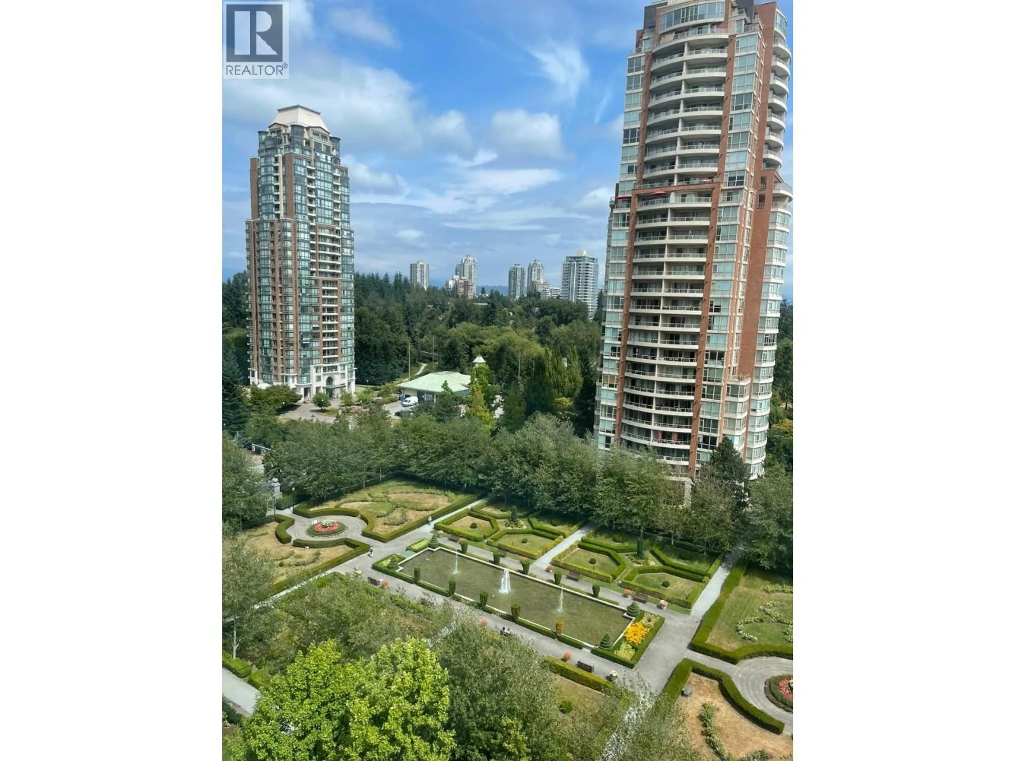 A pic from outside/outdoor area/front of a property/back of a property/a pic from drone, city buildings view from balcony for 1404 - 7388 SANDBORNE AVENUE, Burnaby British Columbia V3N5C4
